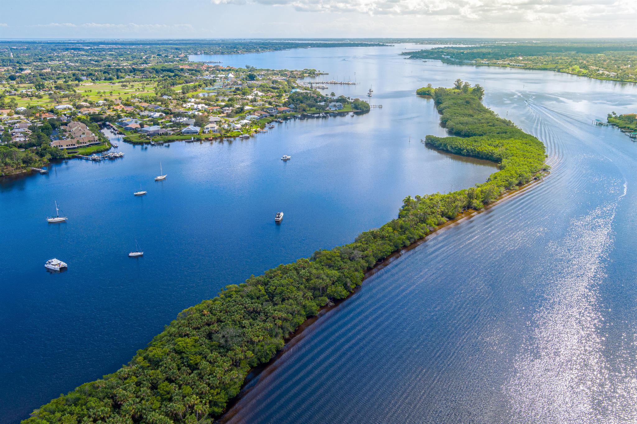 FIRST REPLAT OF RIVER POI - Land