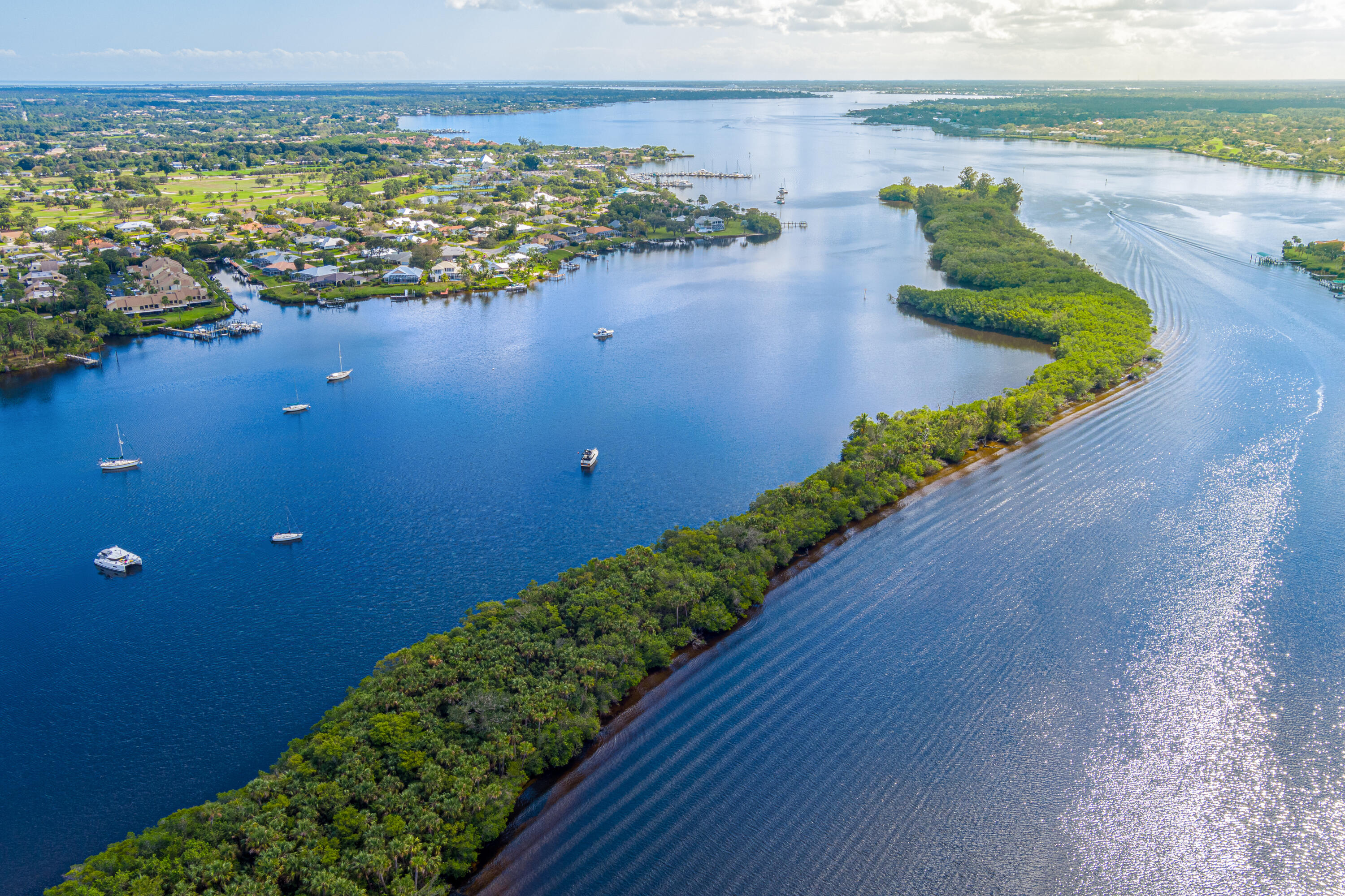 FIRST REPLAT OF RIVER POINT PUD - Land