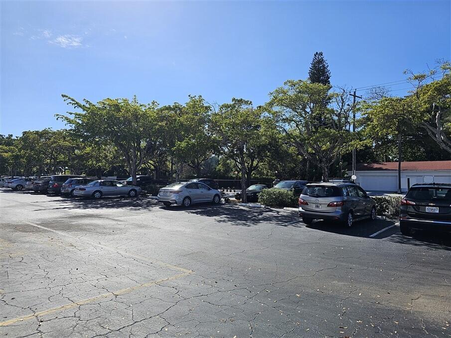 PALM LAKE 1 CONDO - Residential