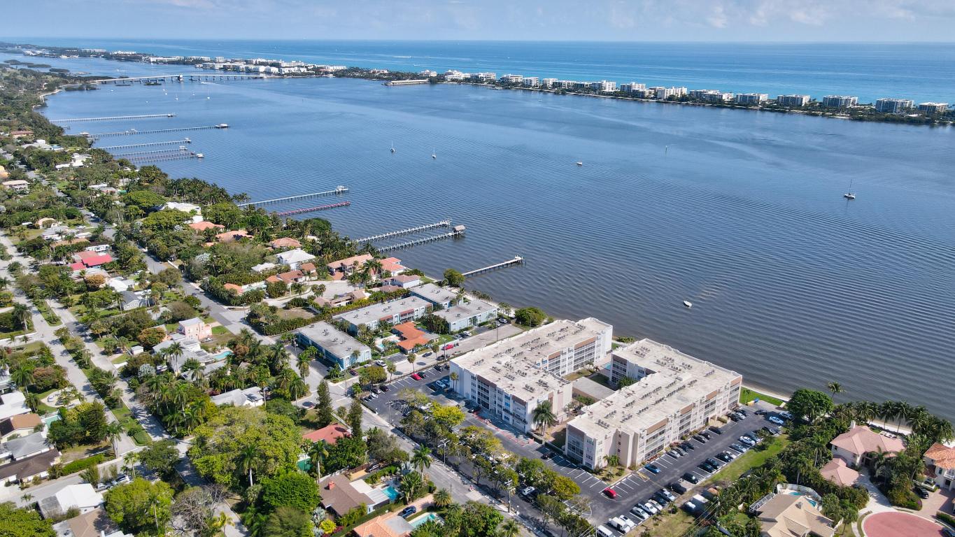 PALM LAKE 1 CONDO - Residential