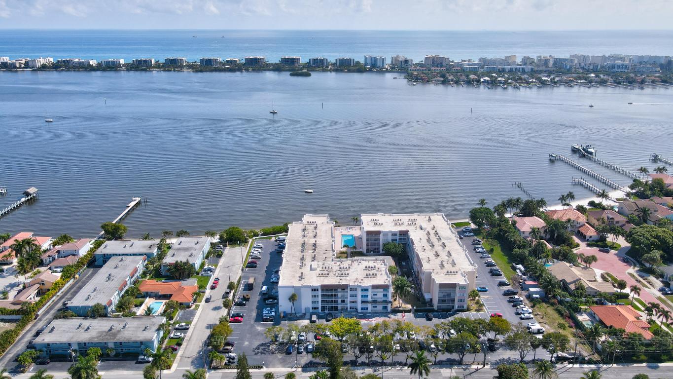 PALM LAKE 1 CONDO - Residential