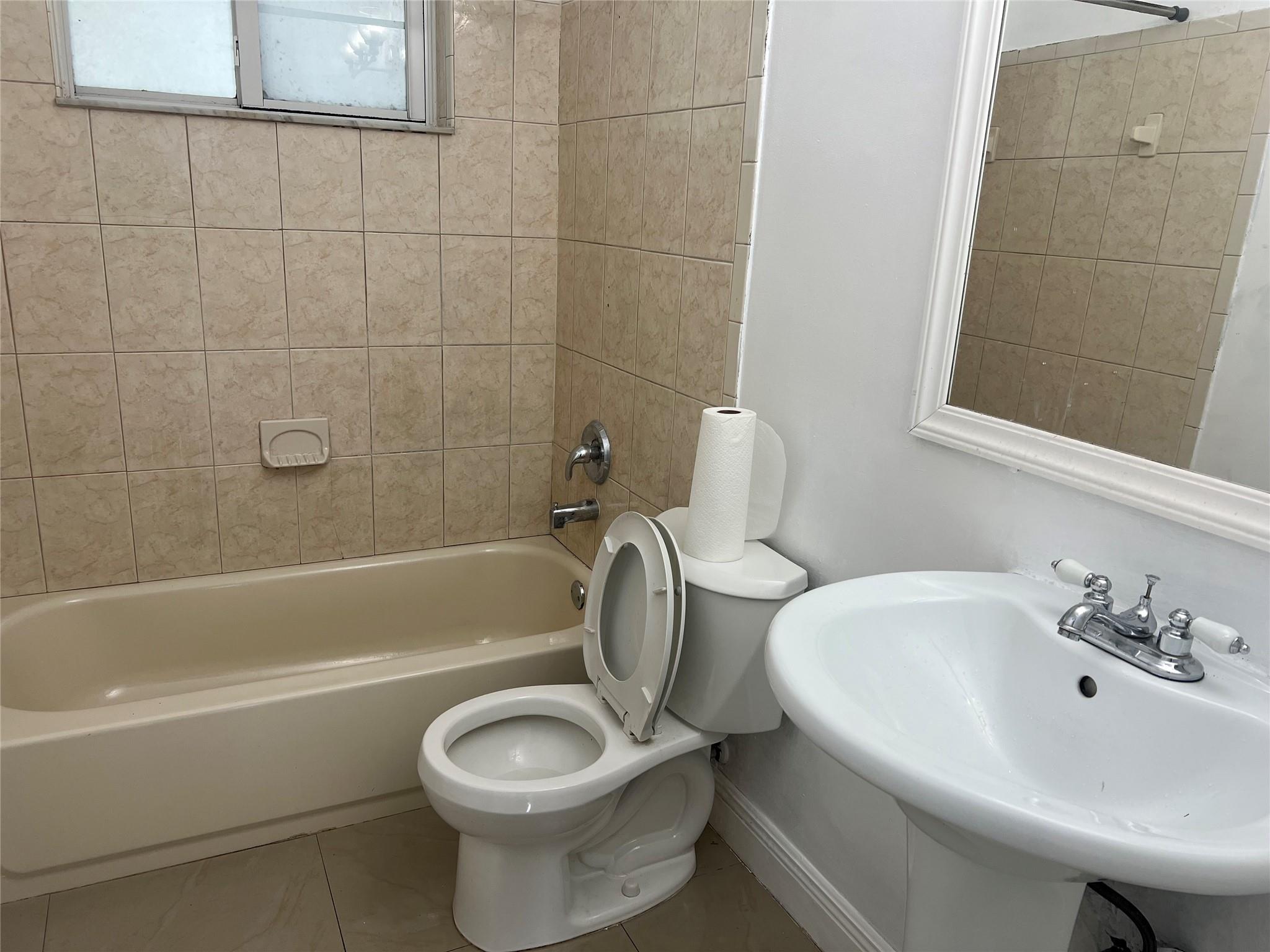 Sunrise Golf Village Sec - Residential Lease
