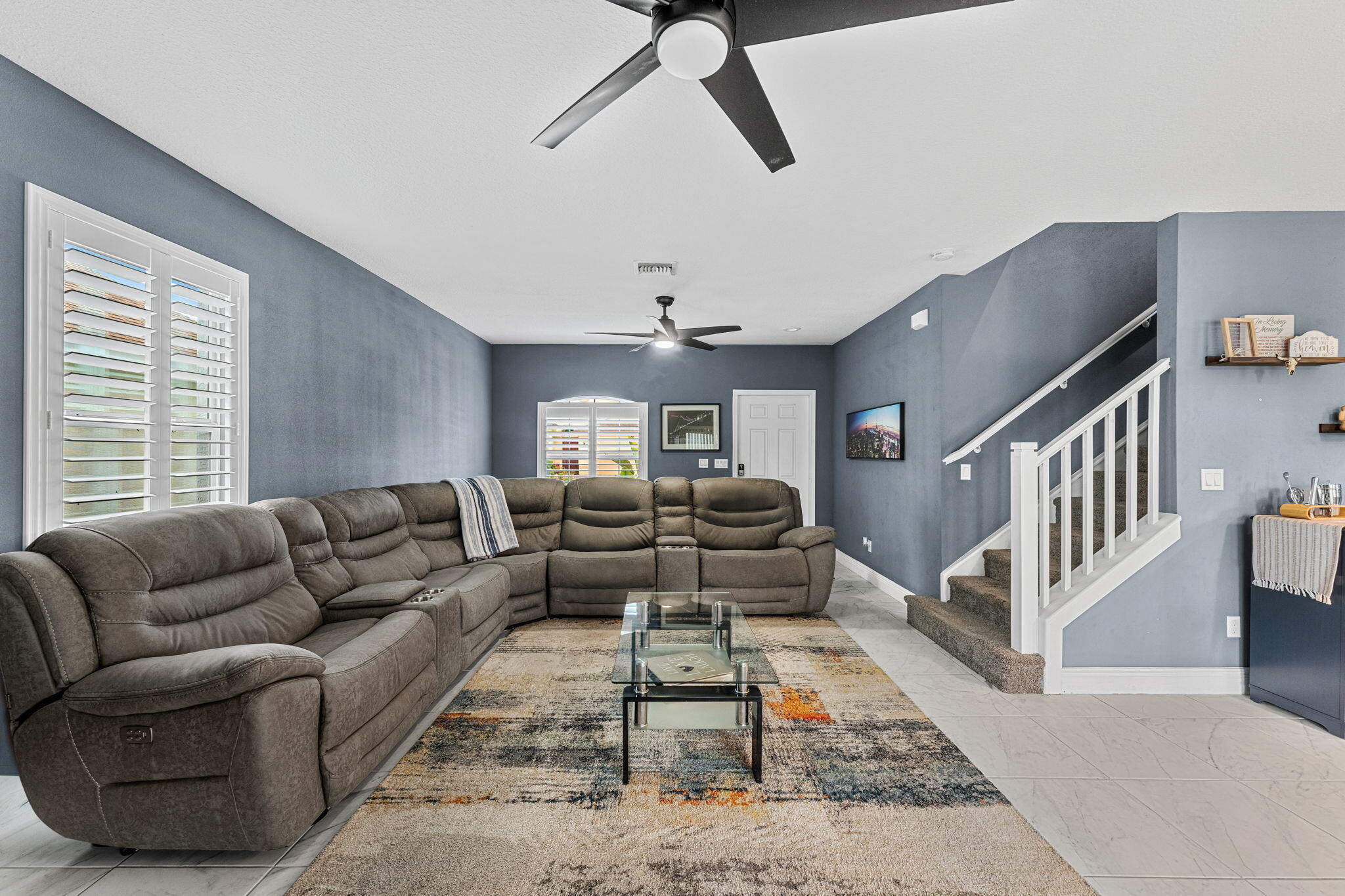313 Palm Breezes Drive