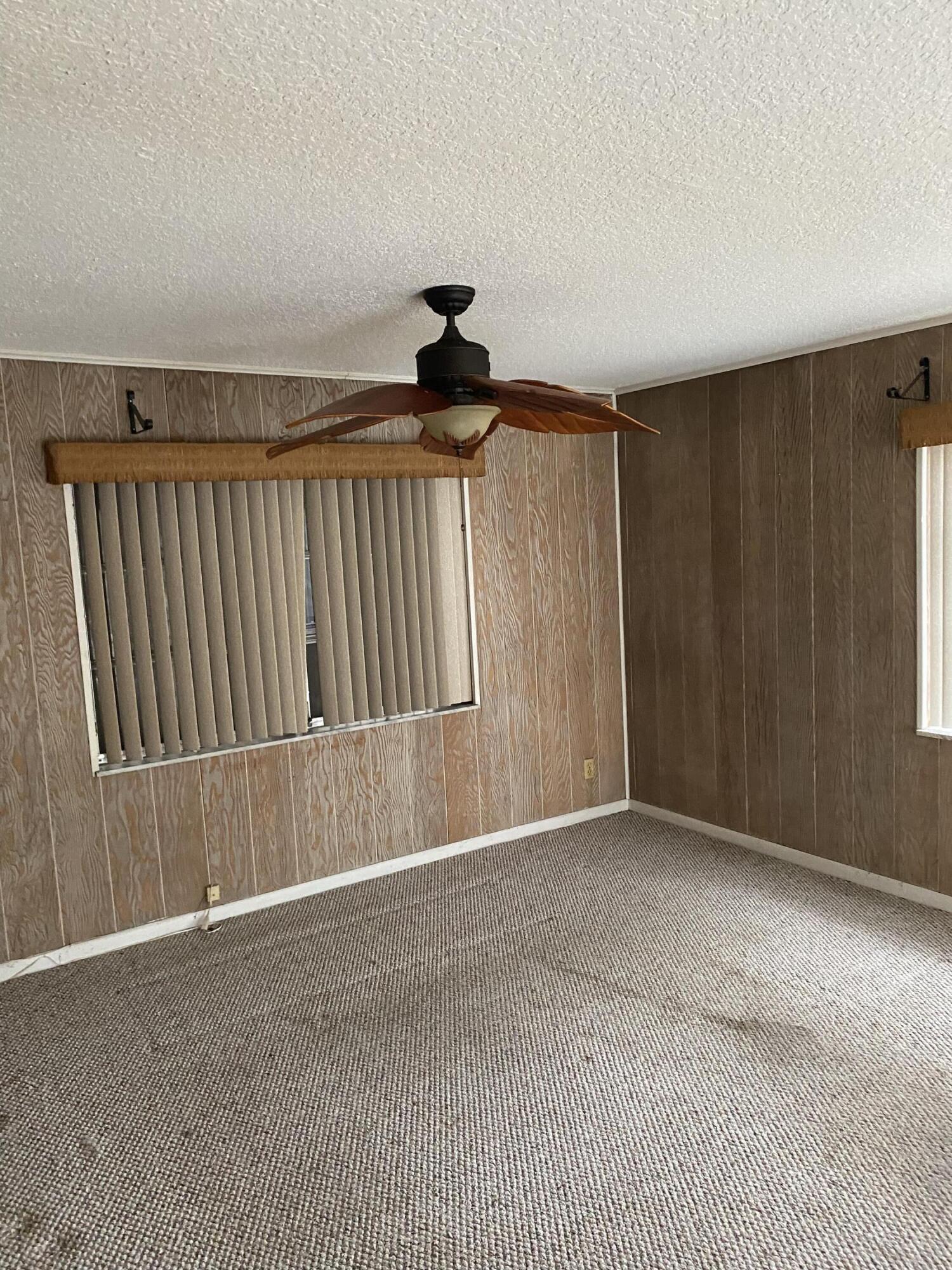 PALM LANE VILLA NO 4 - Residential