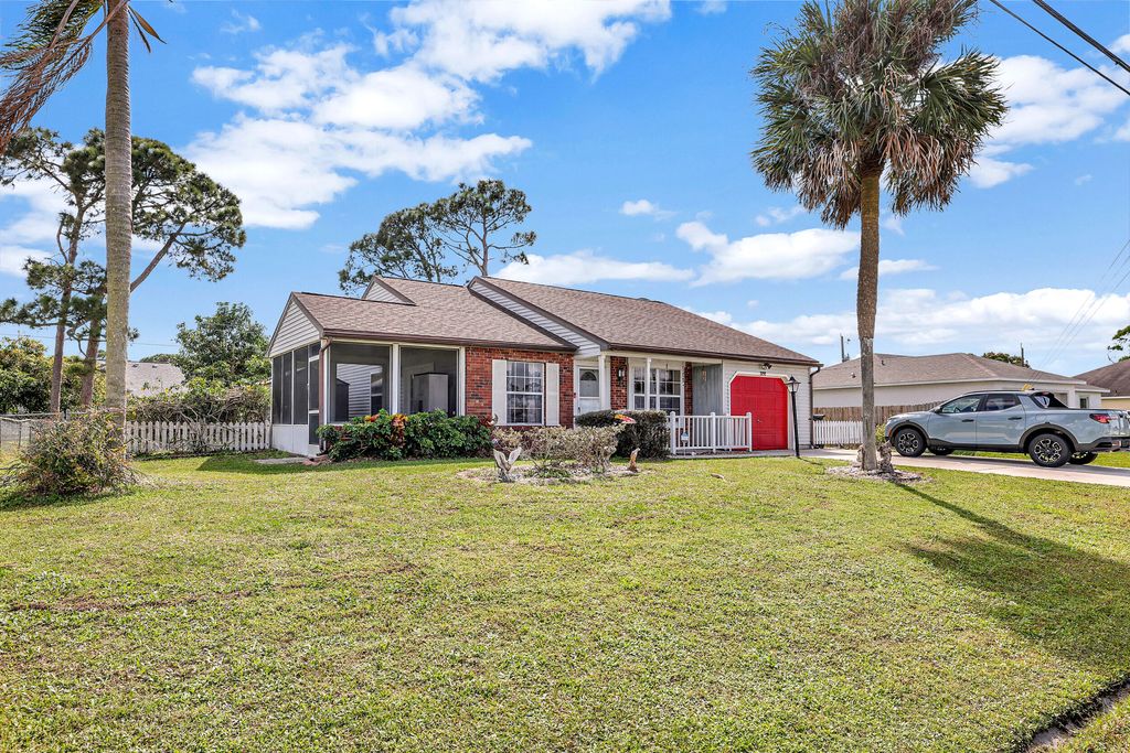 Photo of 2292 SE Melaleuca Boulevard, Port Saint Lucie, FL 34952 (MLS # R10956914)