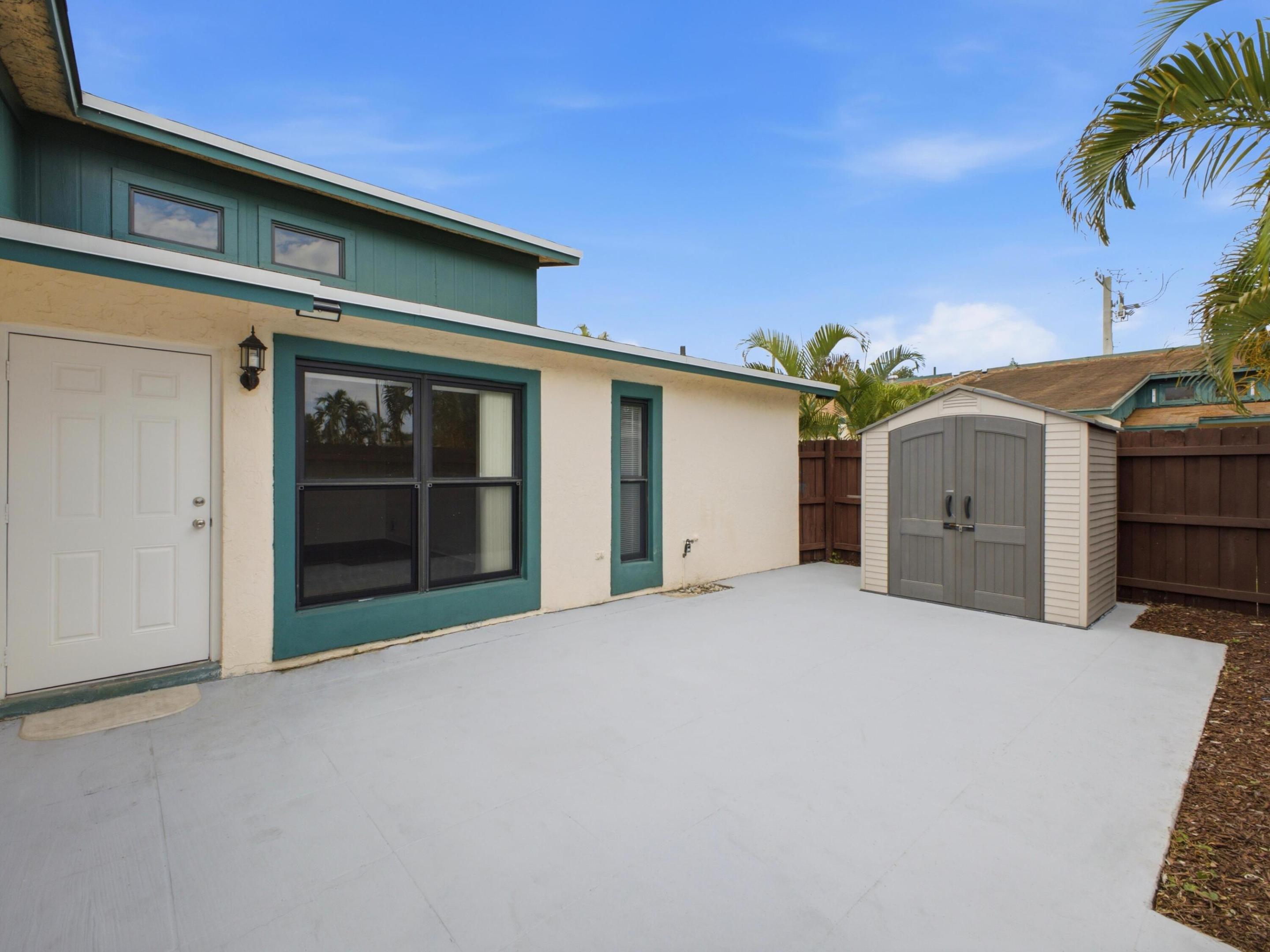 1110 Manor Drive