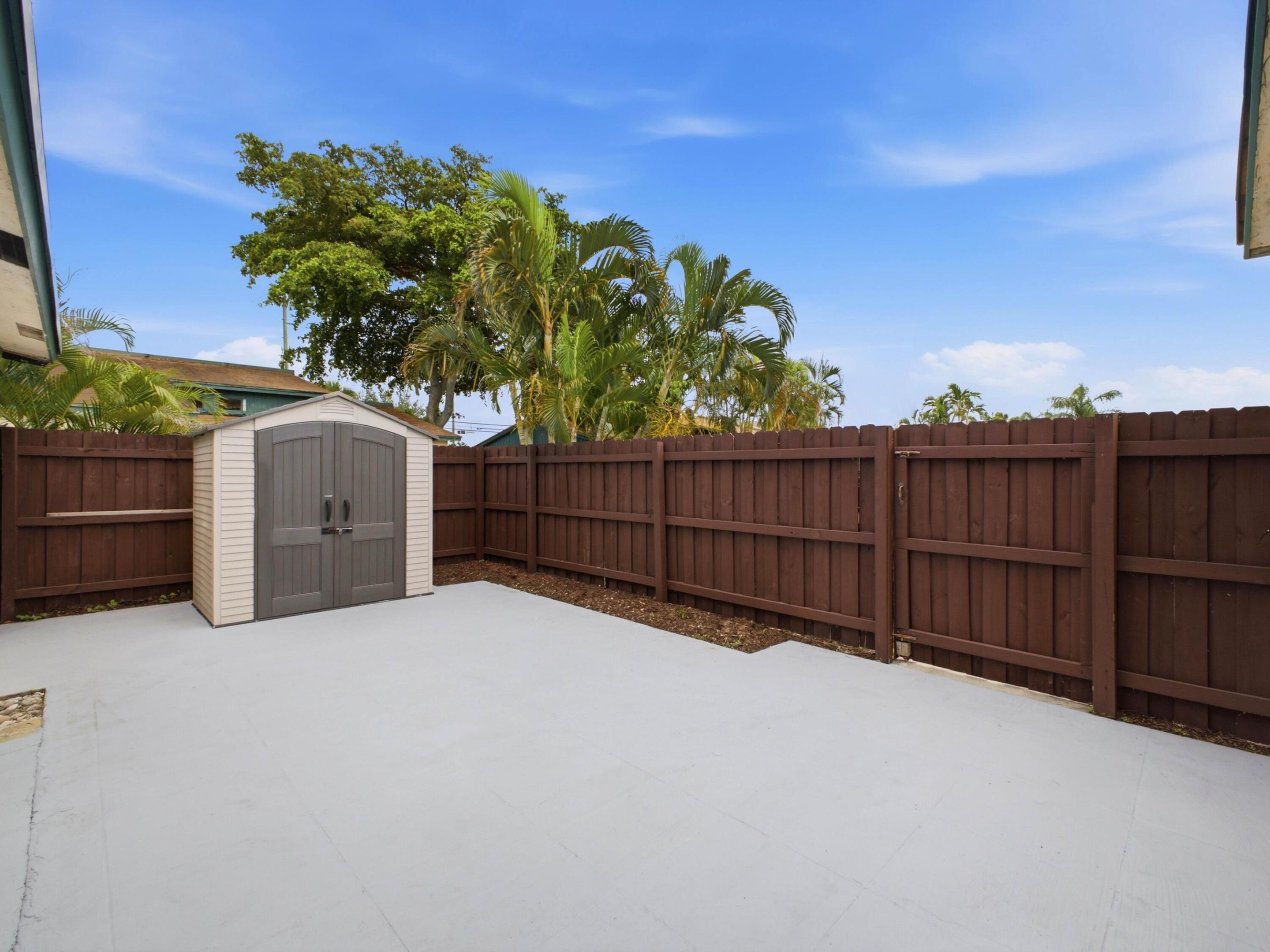 1110 Manor Drive