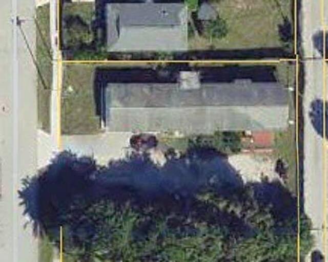 225 SW 13TH