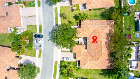 Tiny photo for 2590 E Aragon Boulevard #2, Sunrise, FL 33313 (MLS # B26021462)