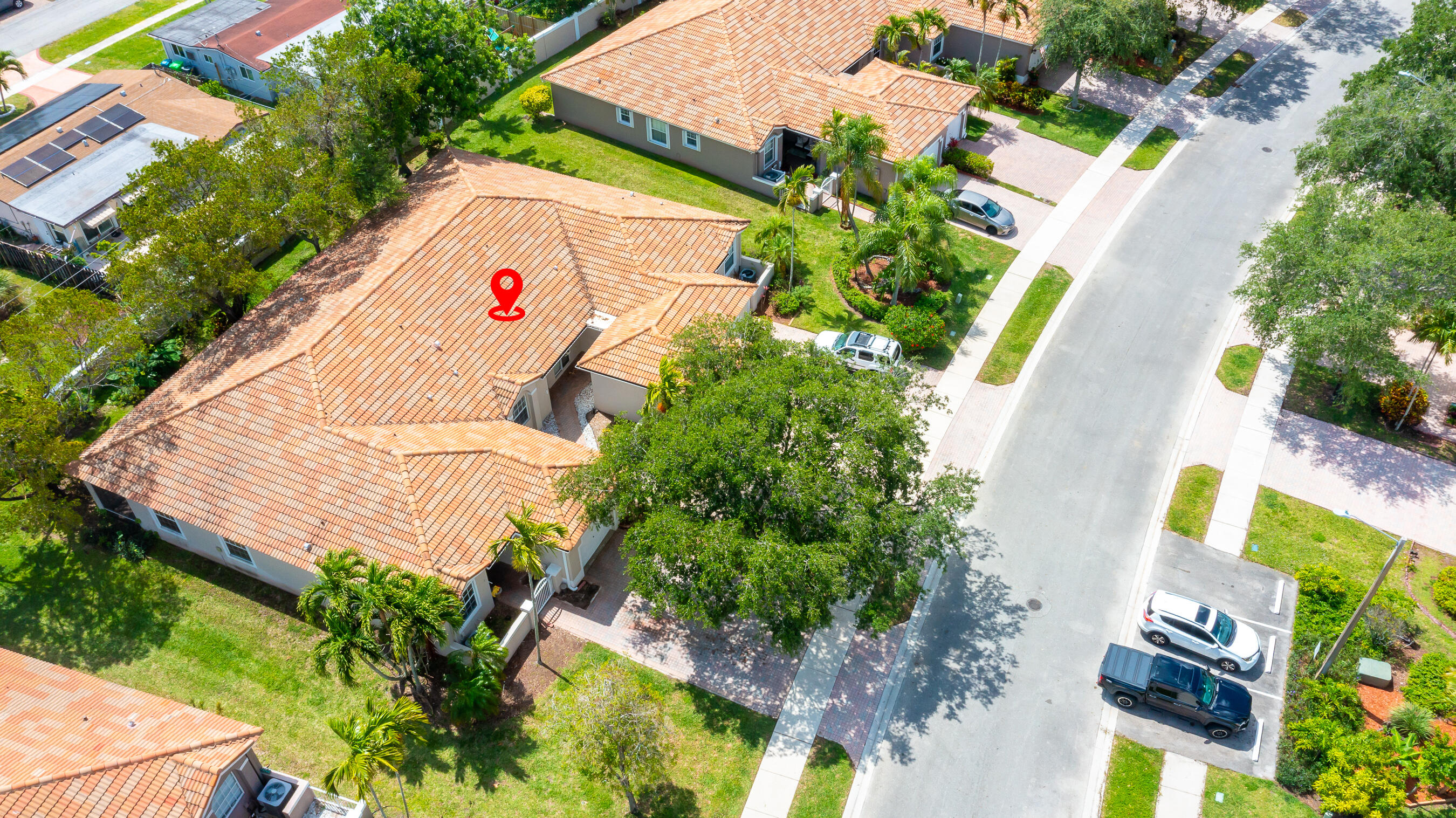 2590 E Aragon Boulevard 2