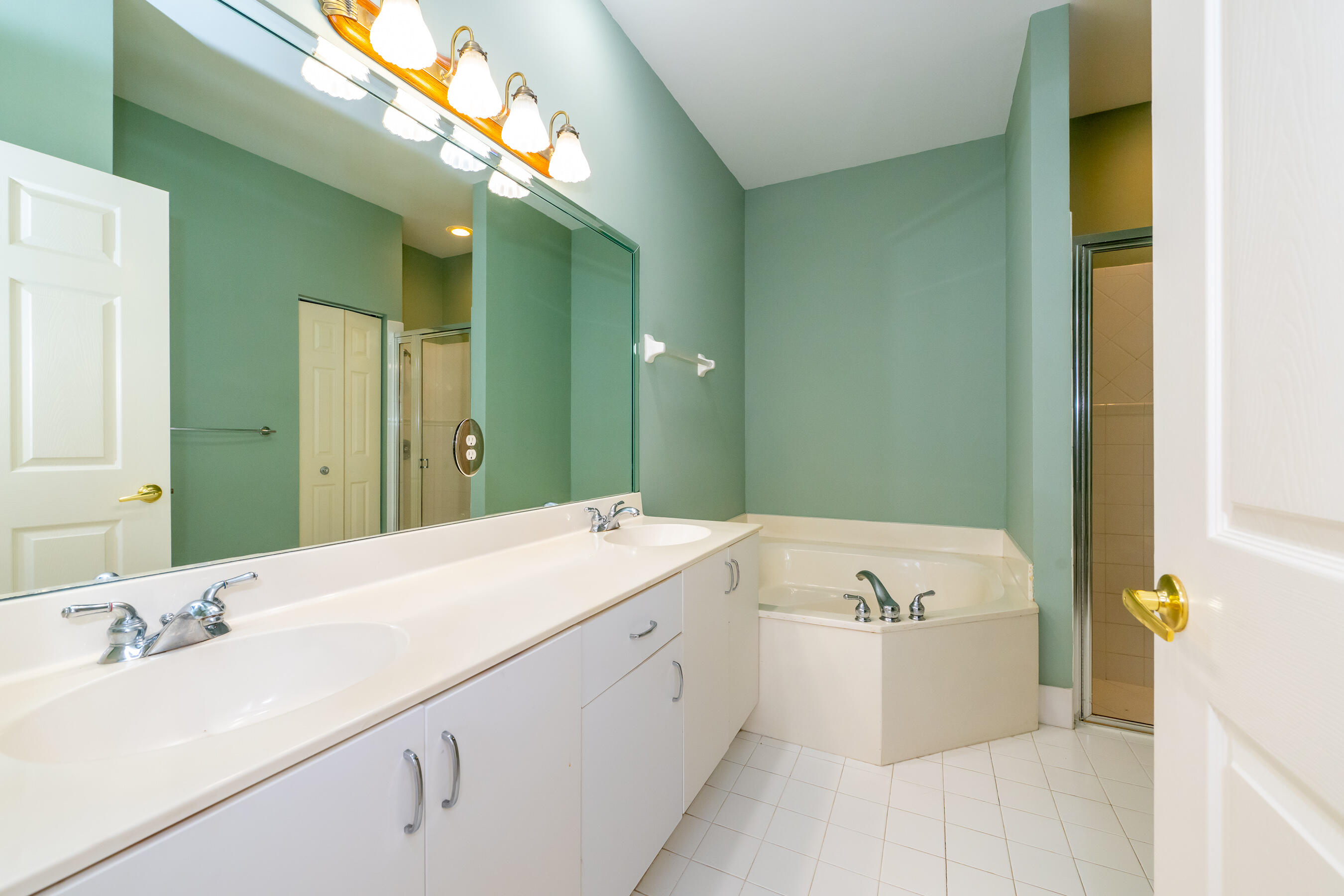 REGENCY HOMES AT SUNRISE - Residential