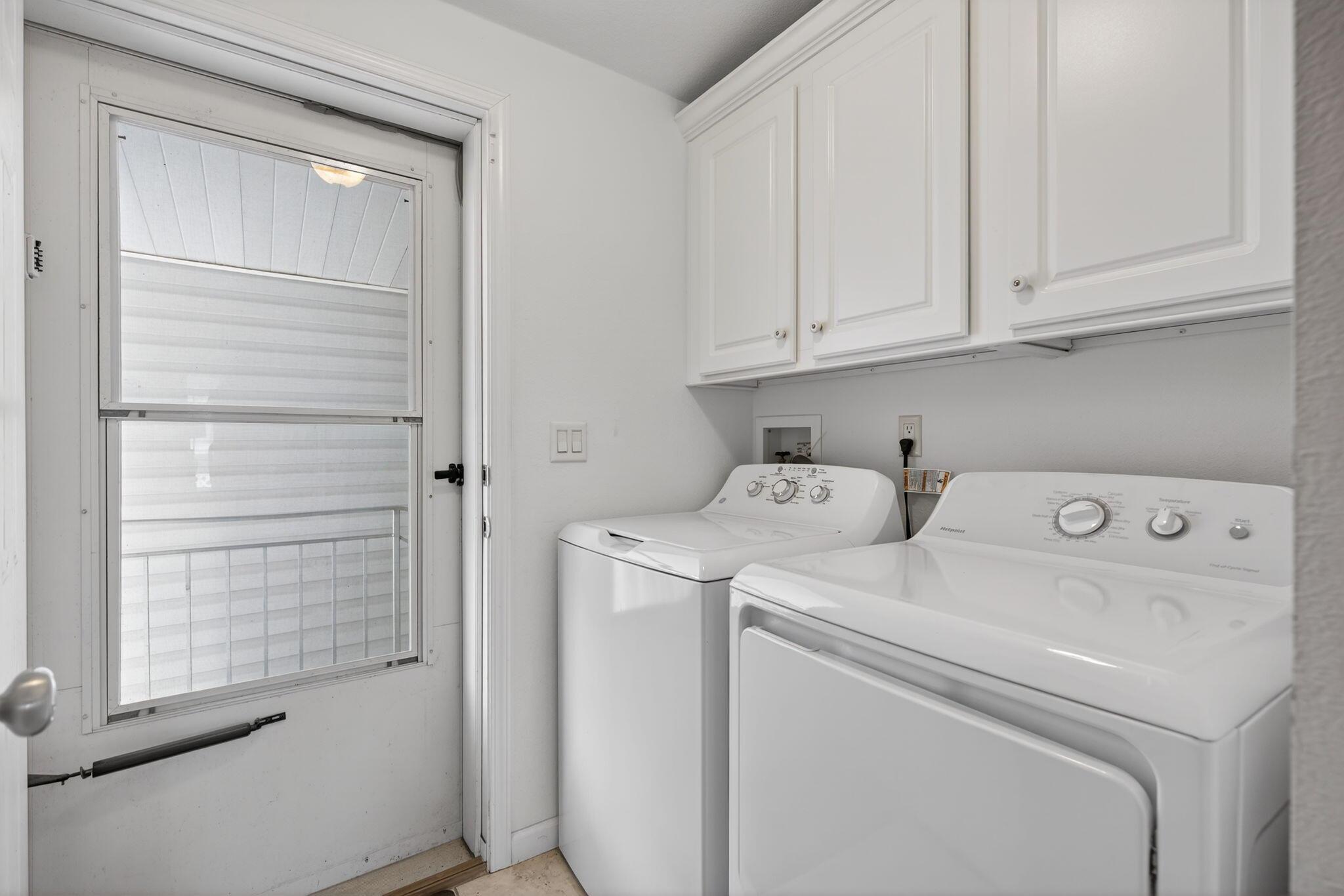 LAKESIDE VILLAGE MOBILE H - Residential