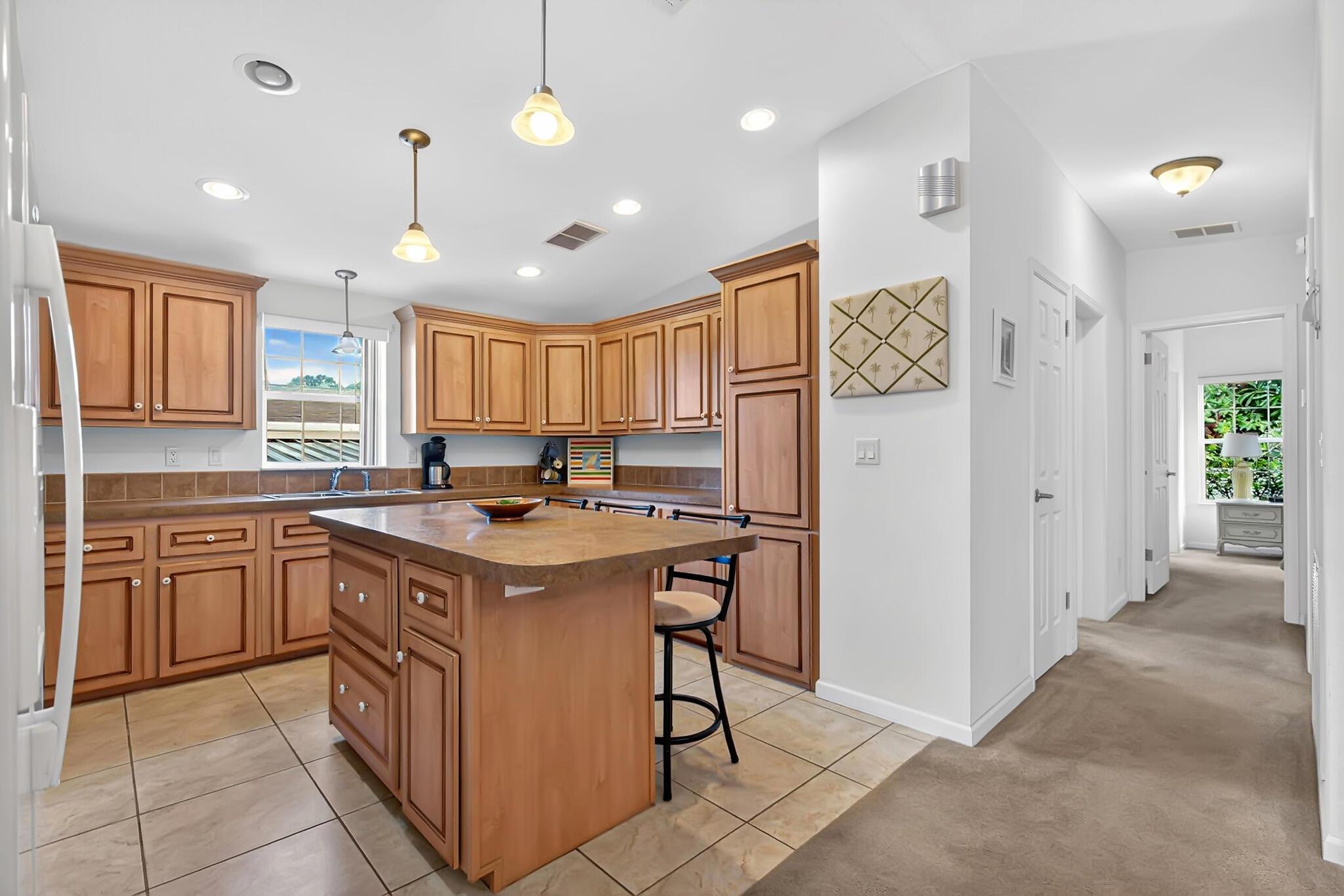 LAKESIDE VILLAGE MOBILE H - Residential