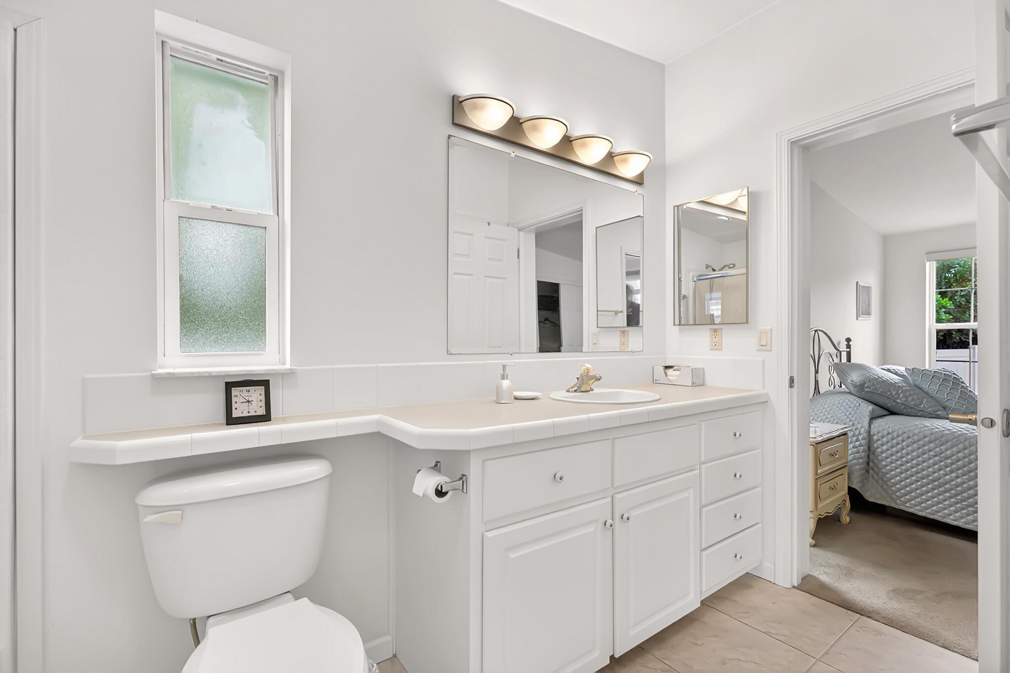 LAKESIDE VILLAGE MOBILE H - Residential