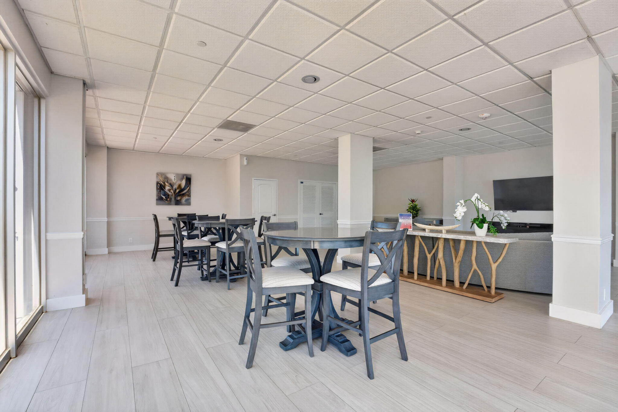 PARLIAMENT HOUSE CONDO - Residential