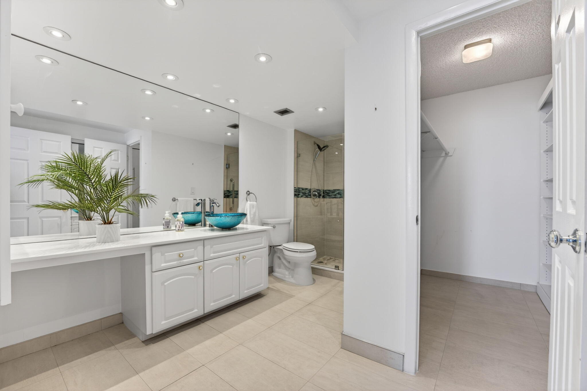 PARLIAMENT HOUSE CONDO - Residential