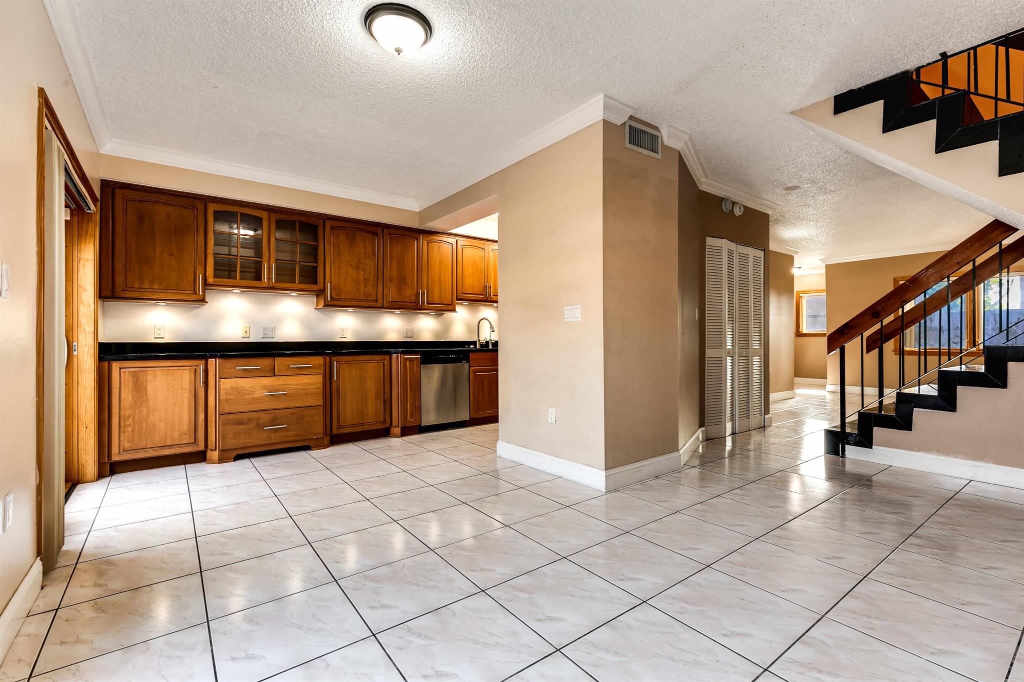ODA HOMES CONDO - Residential