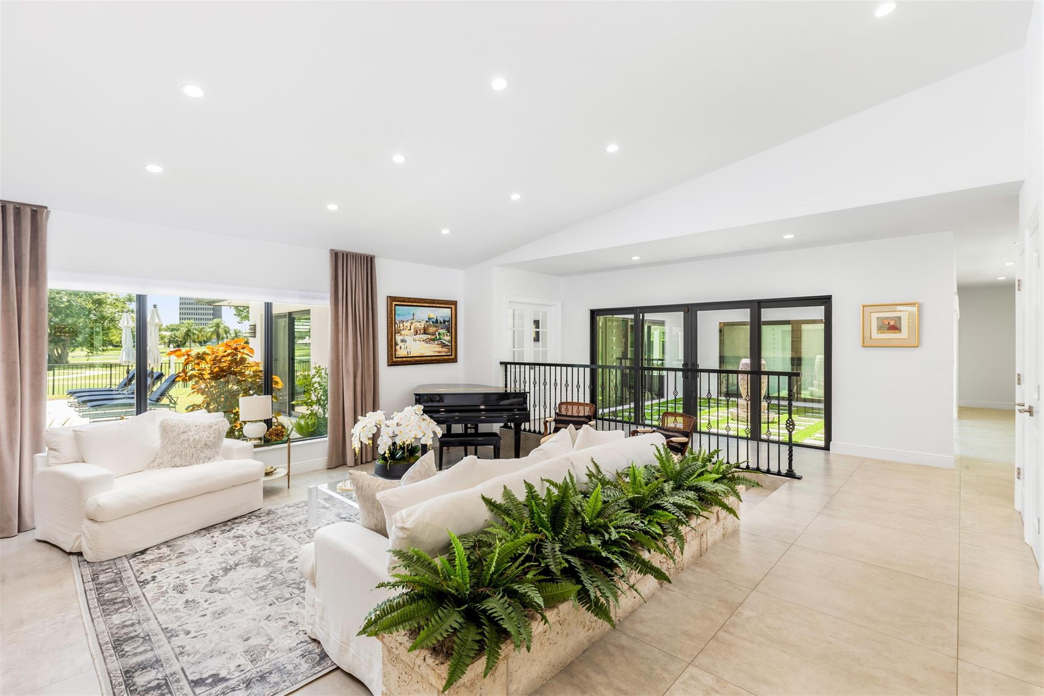 Coral Ridge Country Club - Residential