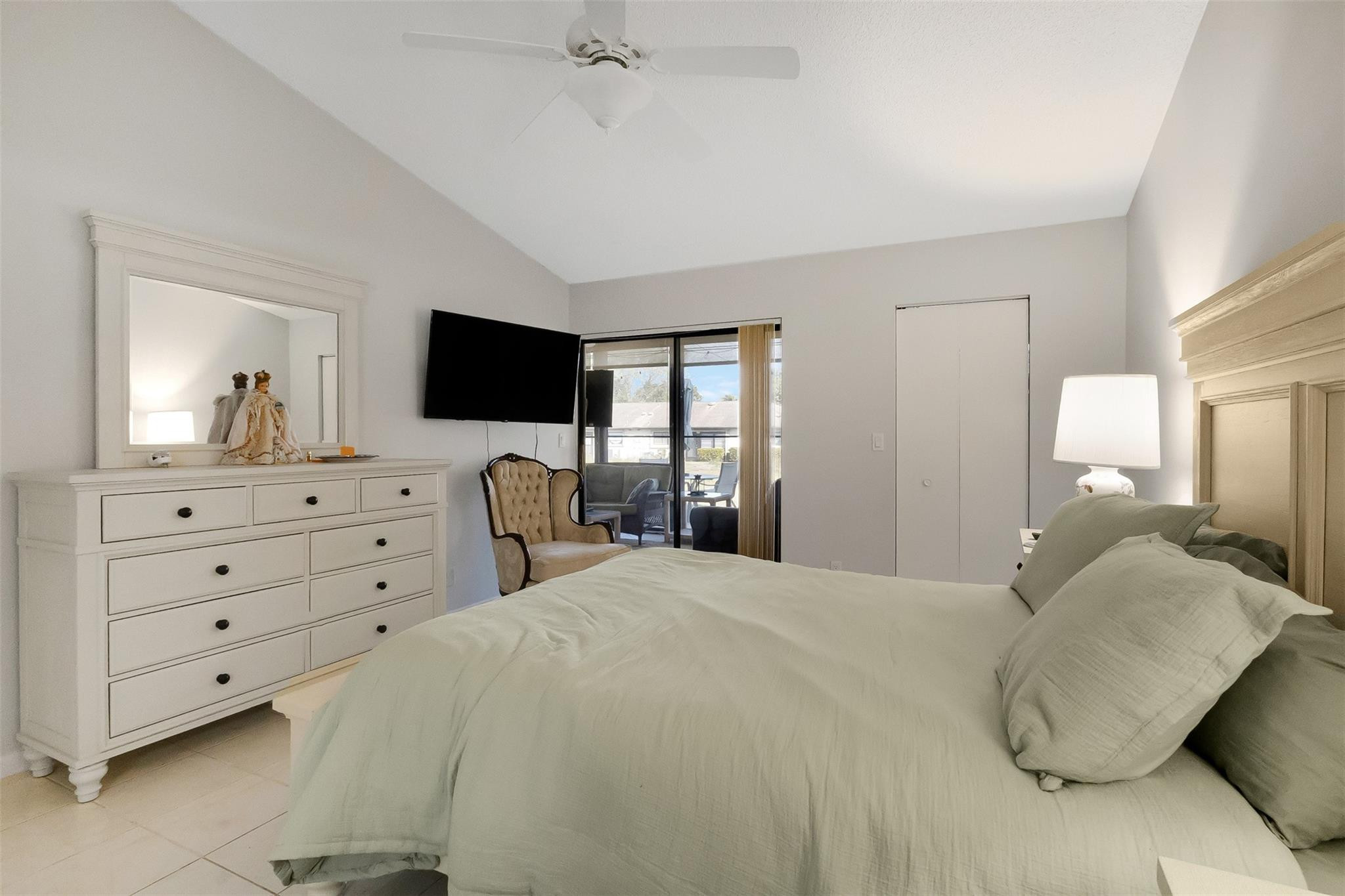 Equestrian 02 - Residential