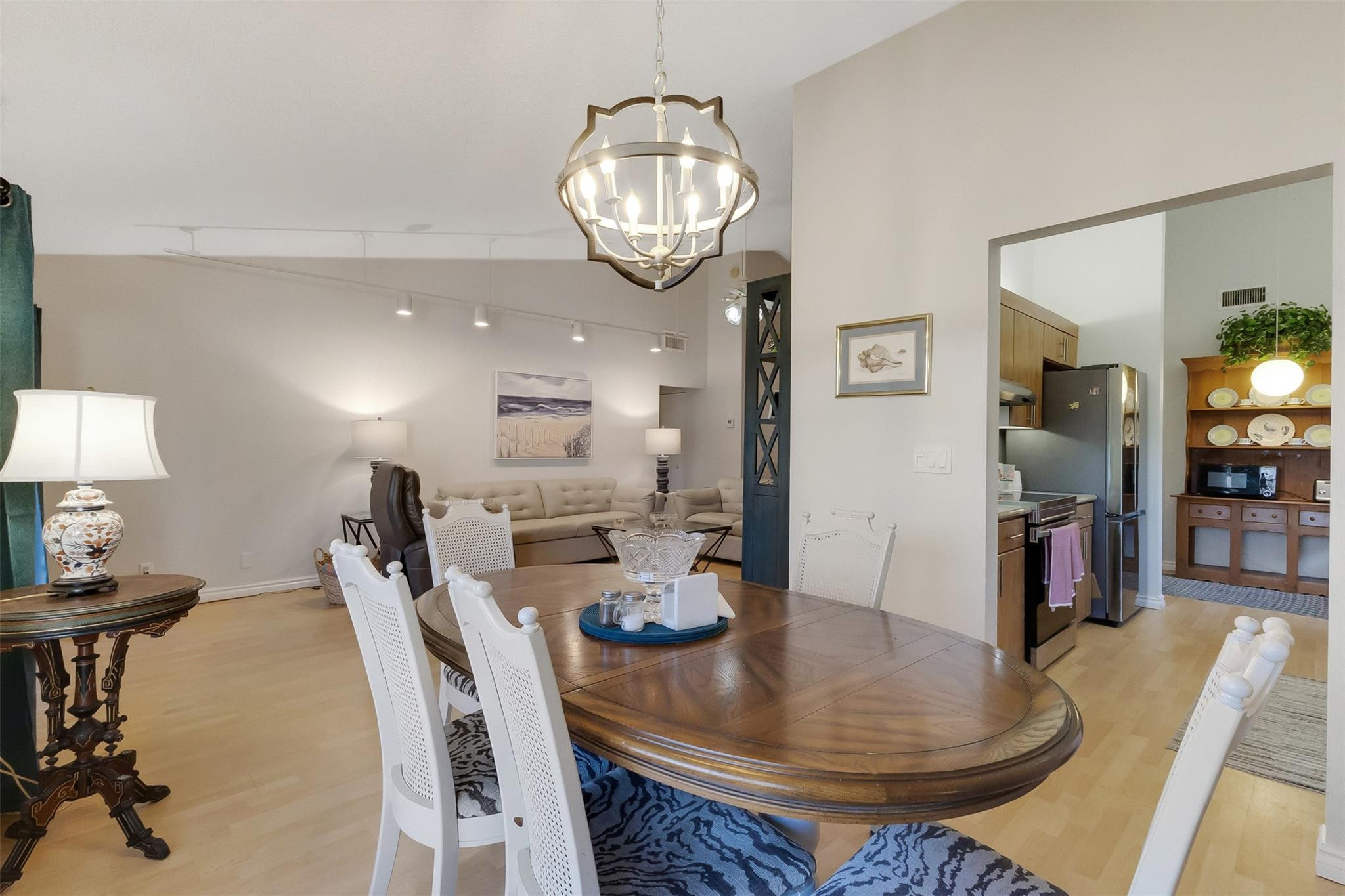 Equestrian 02 - Residential