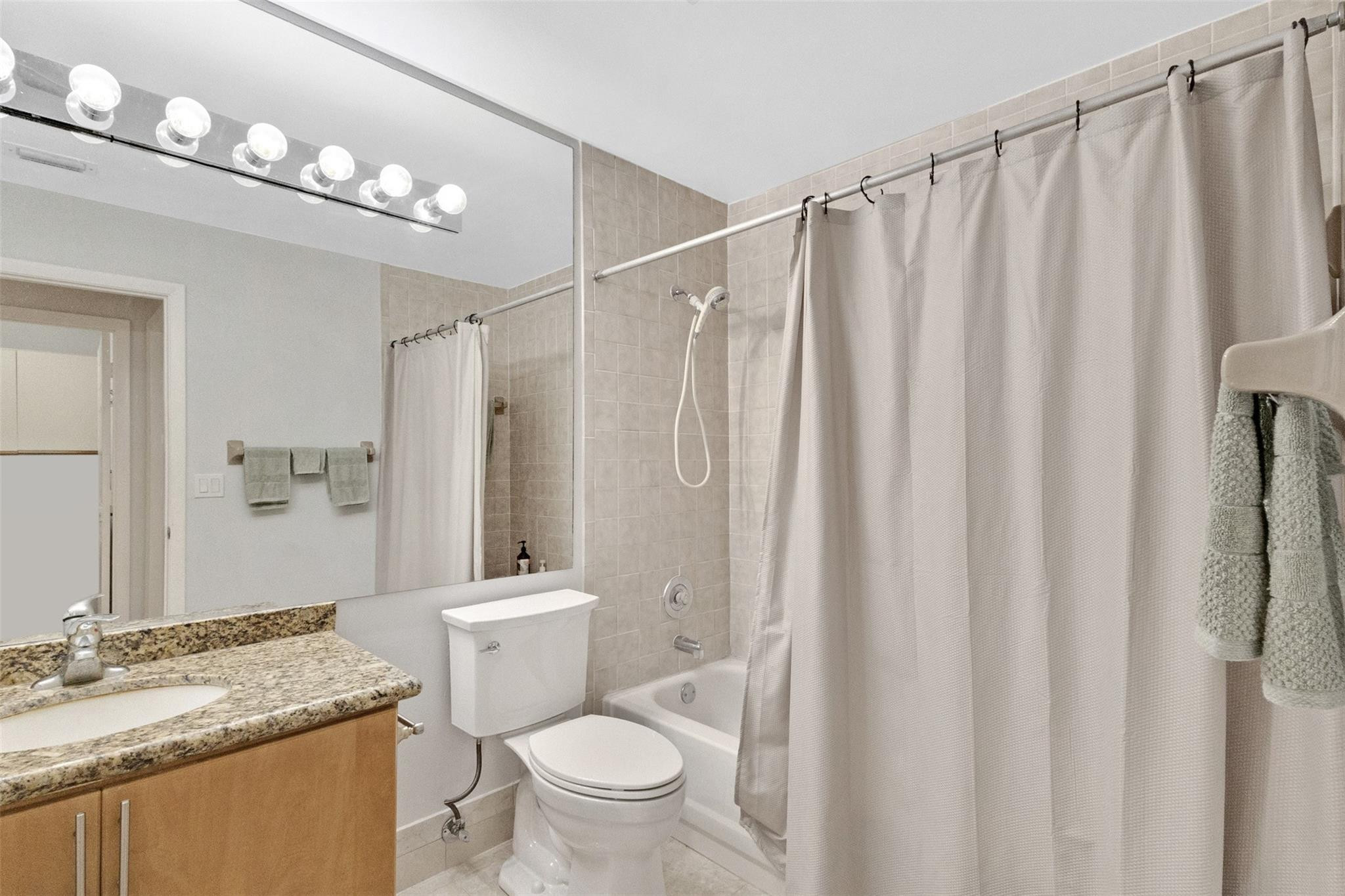 Equestrian 02 - Residential