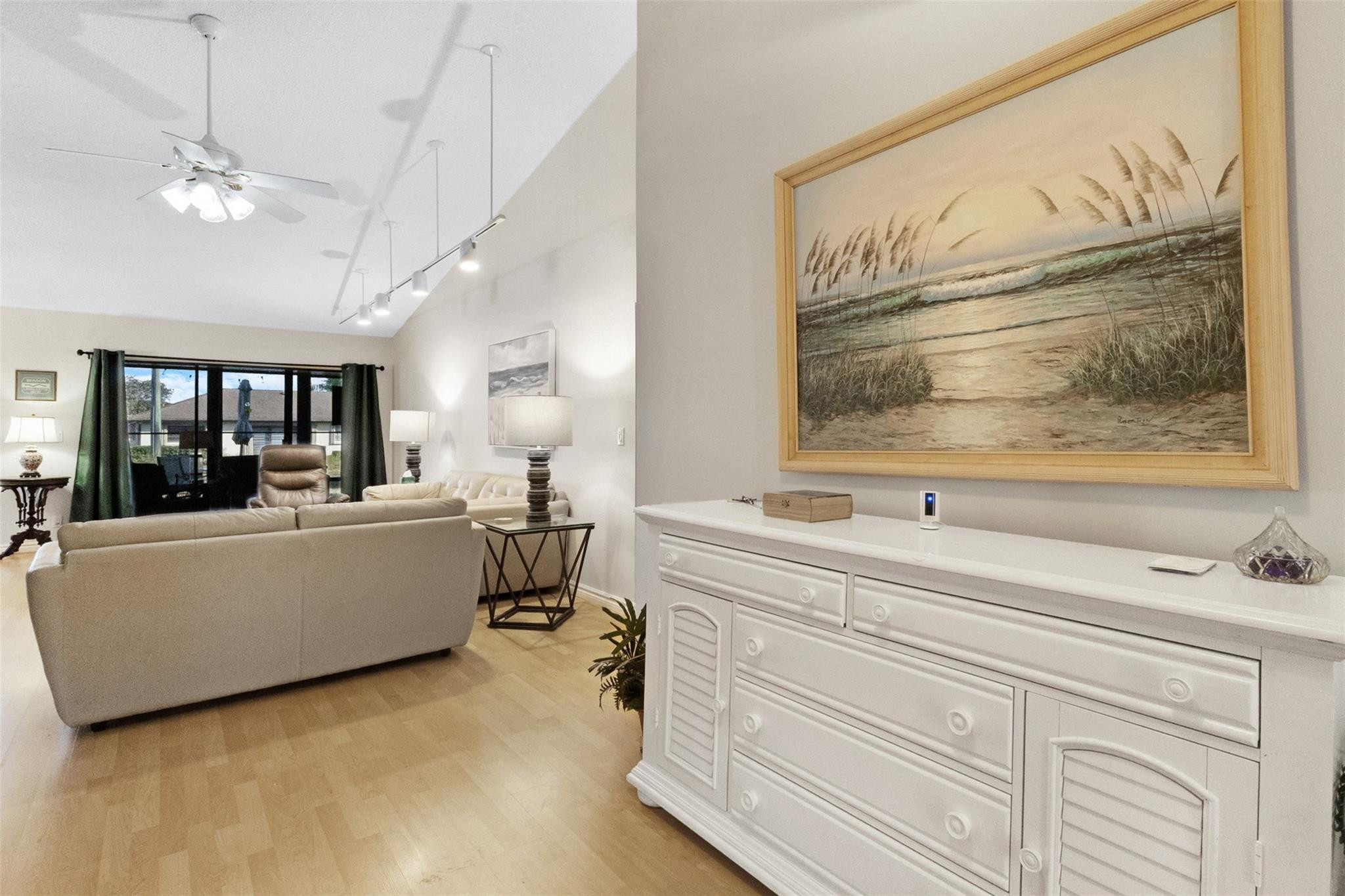 Equestrian 02 - Residential