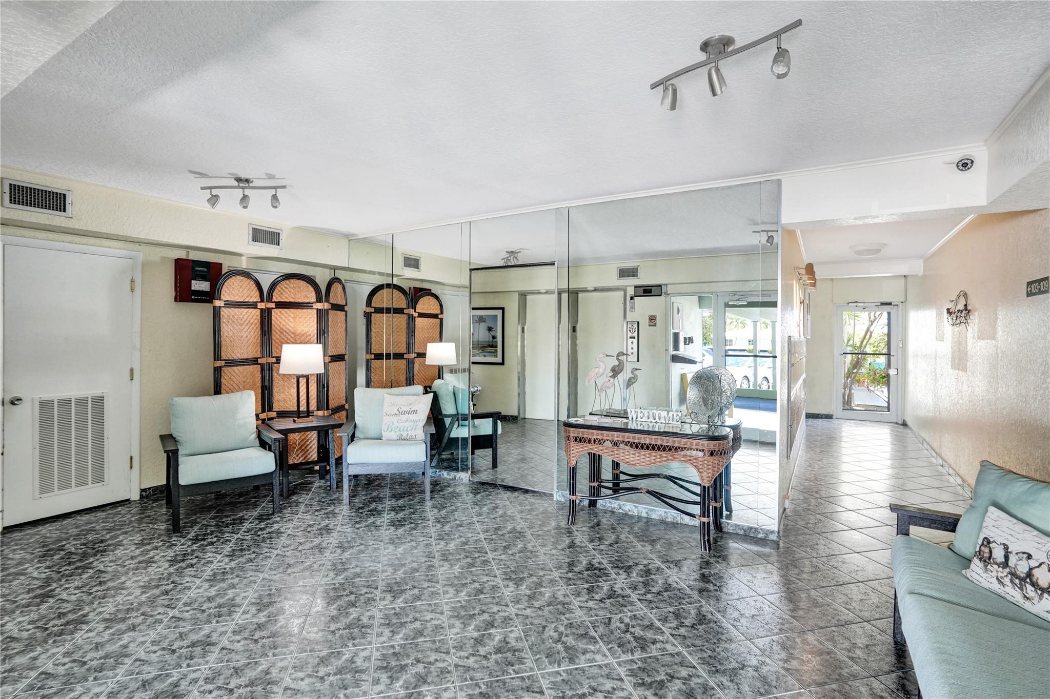 JADE BEACH VILLAS CONDO - Residential Lease