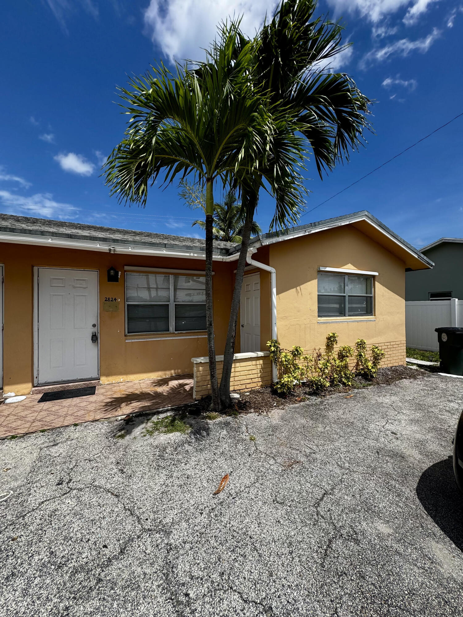 Photo 1 of 12 — 2824 N Dixie Highway Unit 2824, Boca Raton, FL 33431