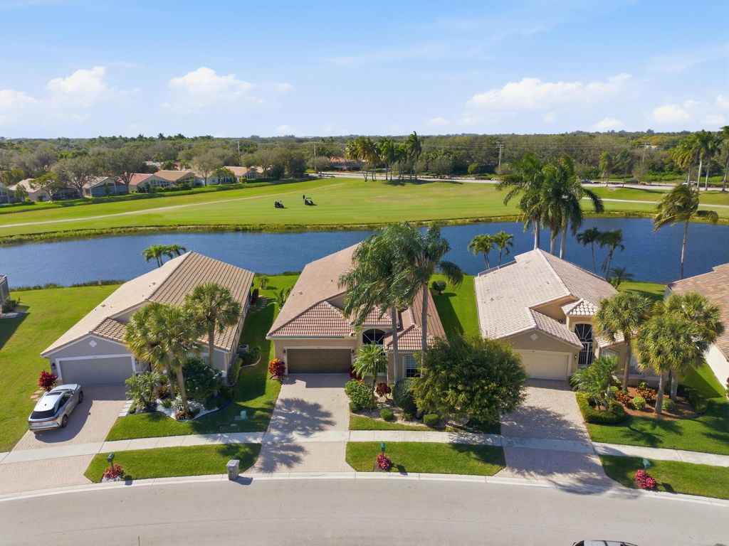 Photo of 7281 Haviland Circle, Boynton Beach, FL 33437 (MLS # R11158911)