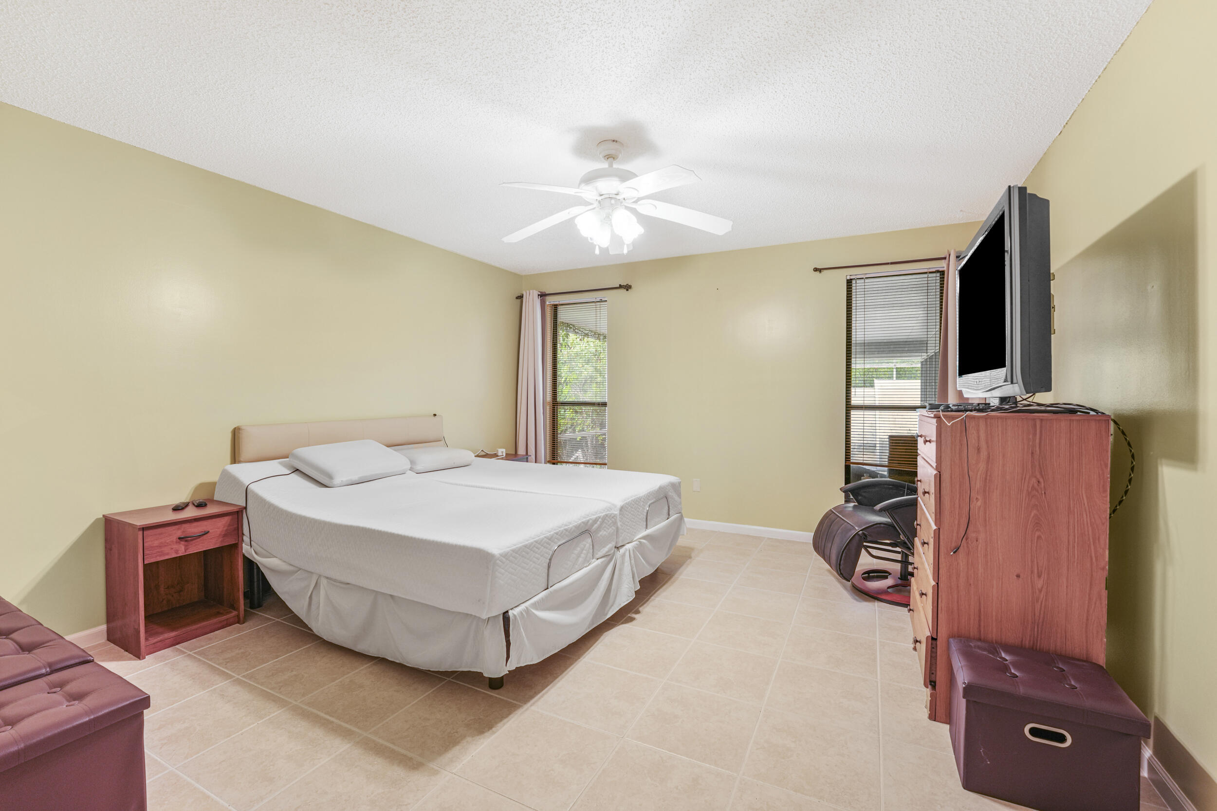 HICKORY CREEK UNIT 04 - Residential