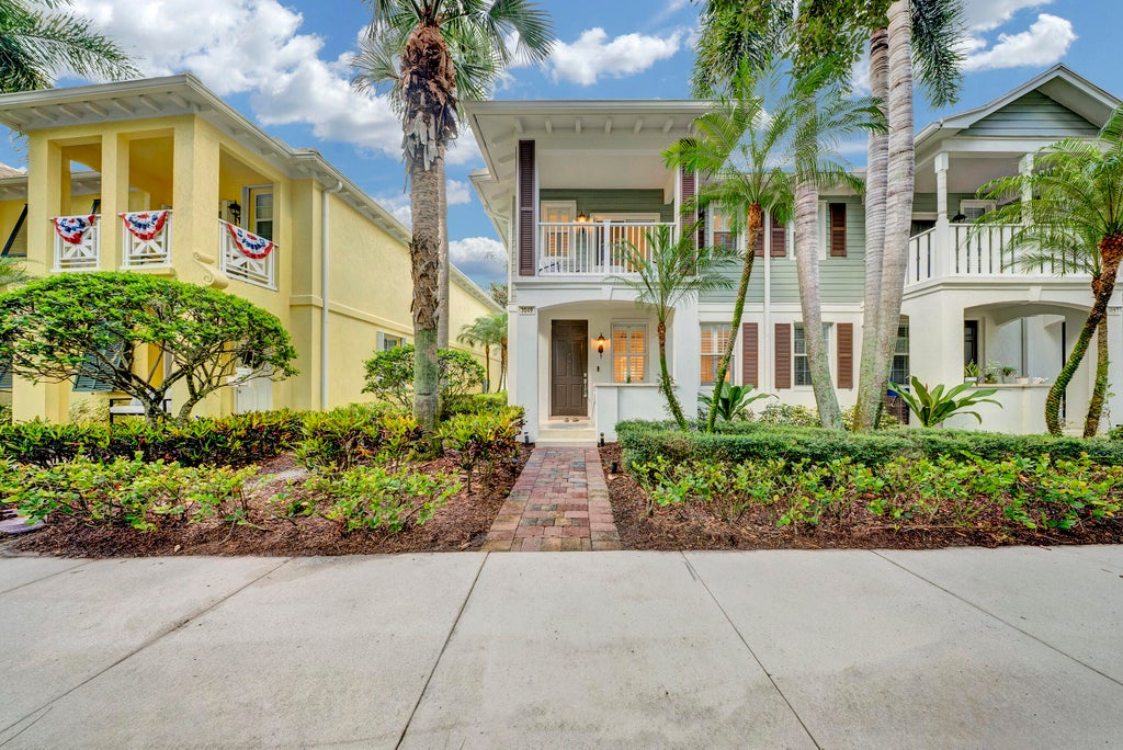 Photo of 3049 E Community Drive, Jupiter, FL 33458 (MLS # B26075960)