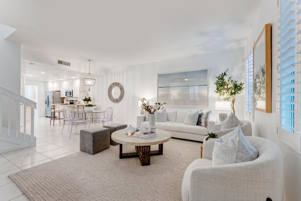 Photo of 3049 E Community Drive, Jupiter, FL 33458 (MLS # B26075960)