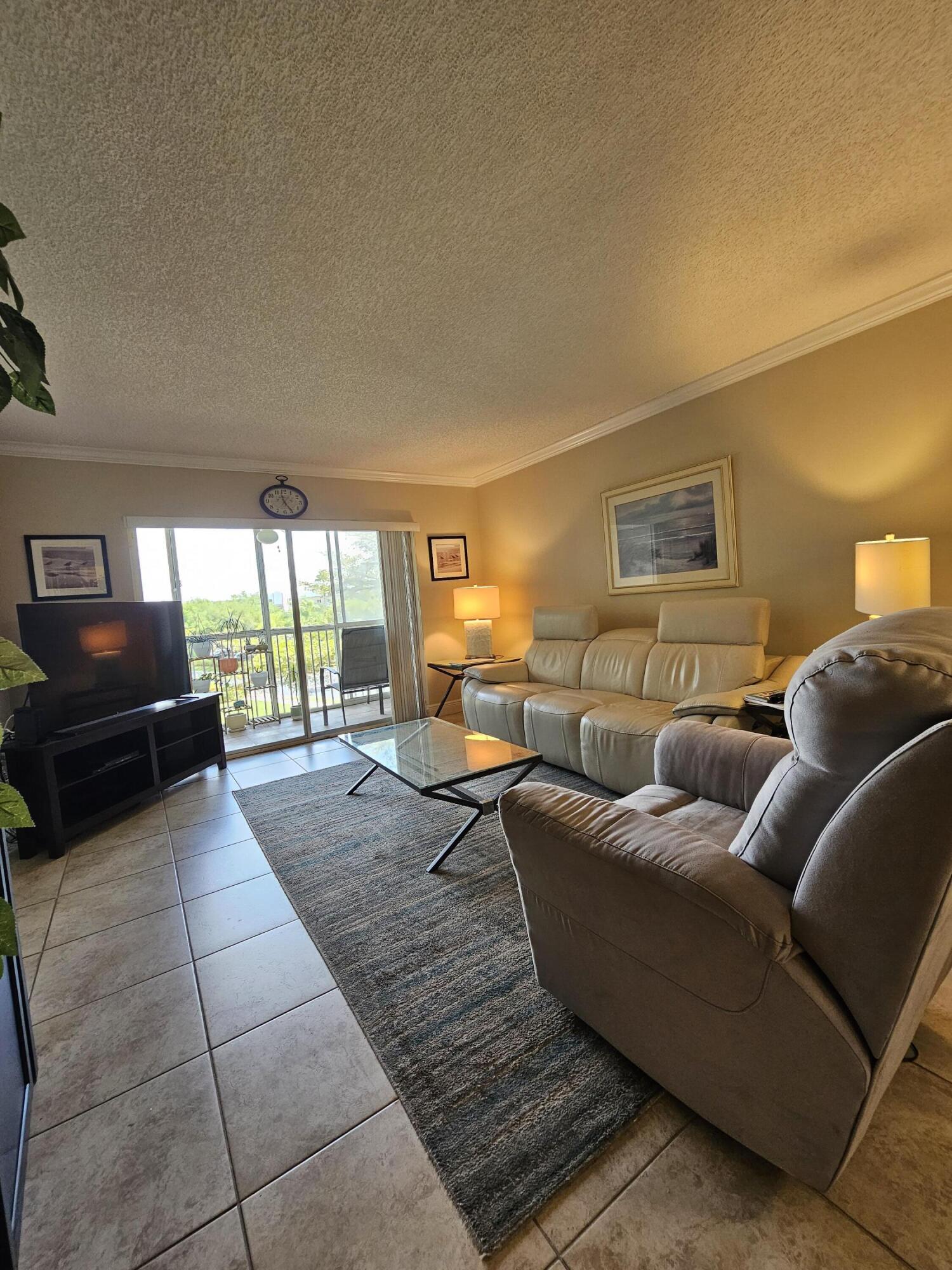 9537 Weldon Circle