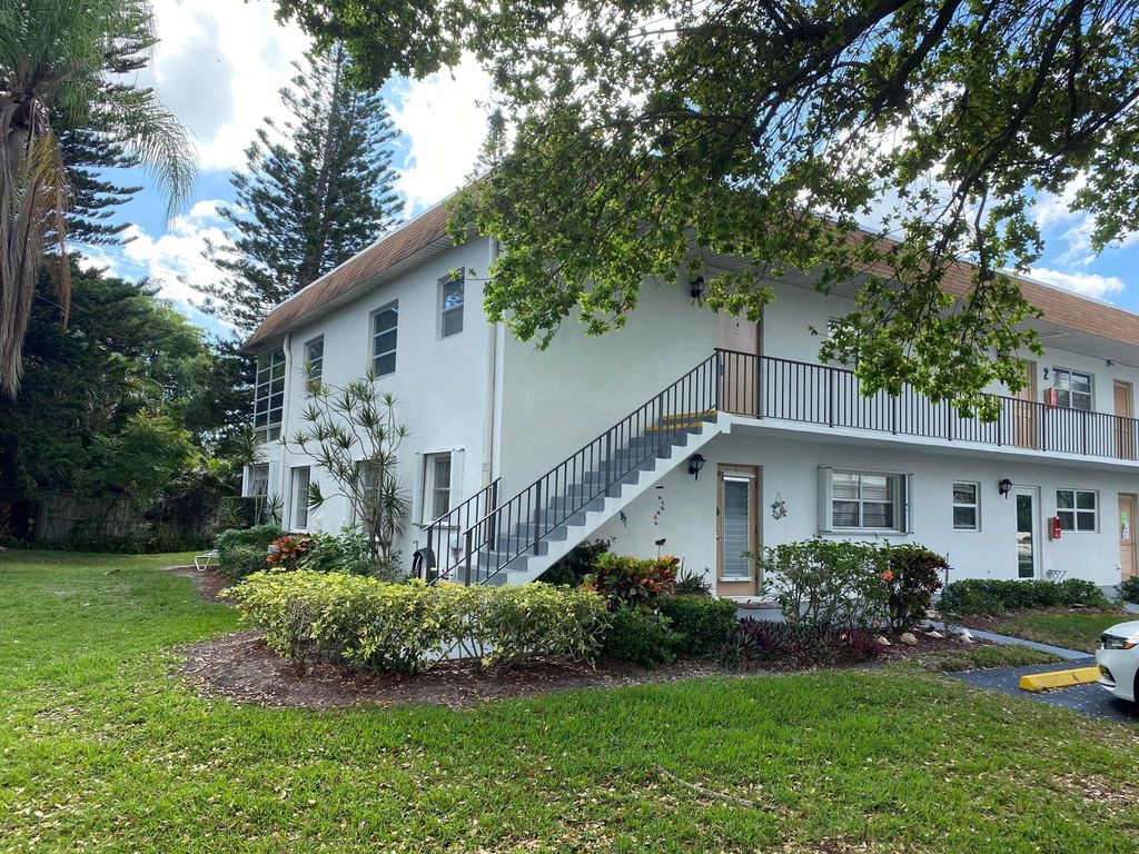 Photo of 2950 SE Ocean Boulevard SE #2-4, Stuart, FL 34996 (MLS # R10951448)