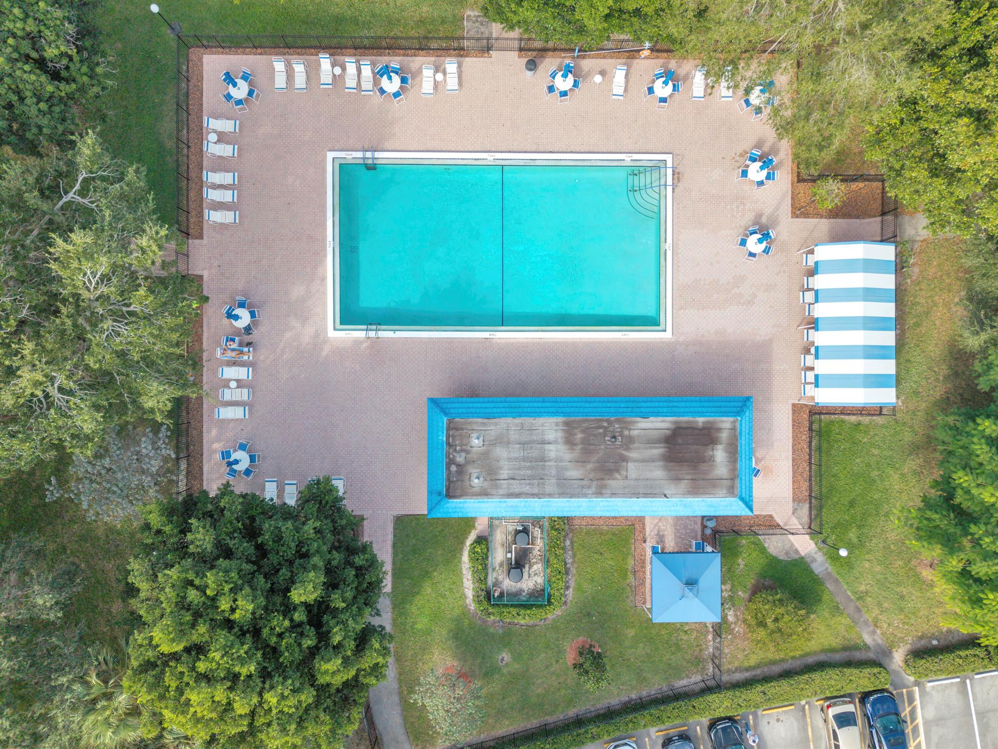 PORTOFINO VILLAGE 1-E CON - Residential