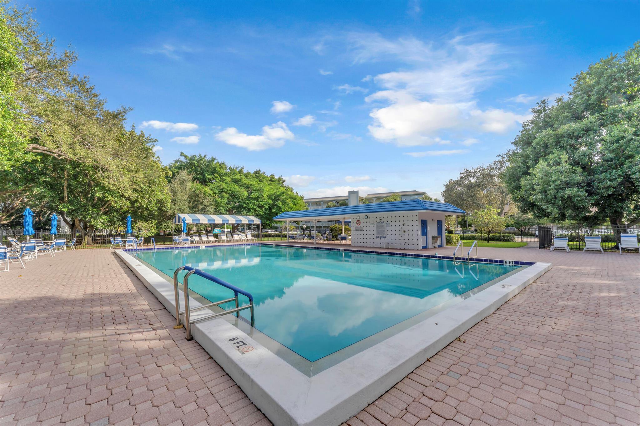 PORTOFINO VILLAGE 1-E CON - Residential