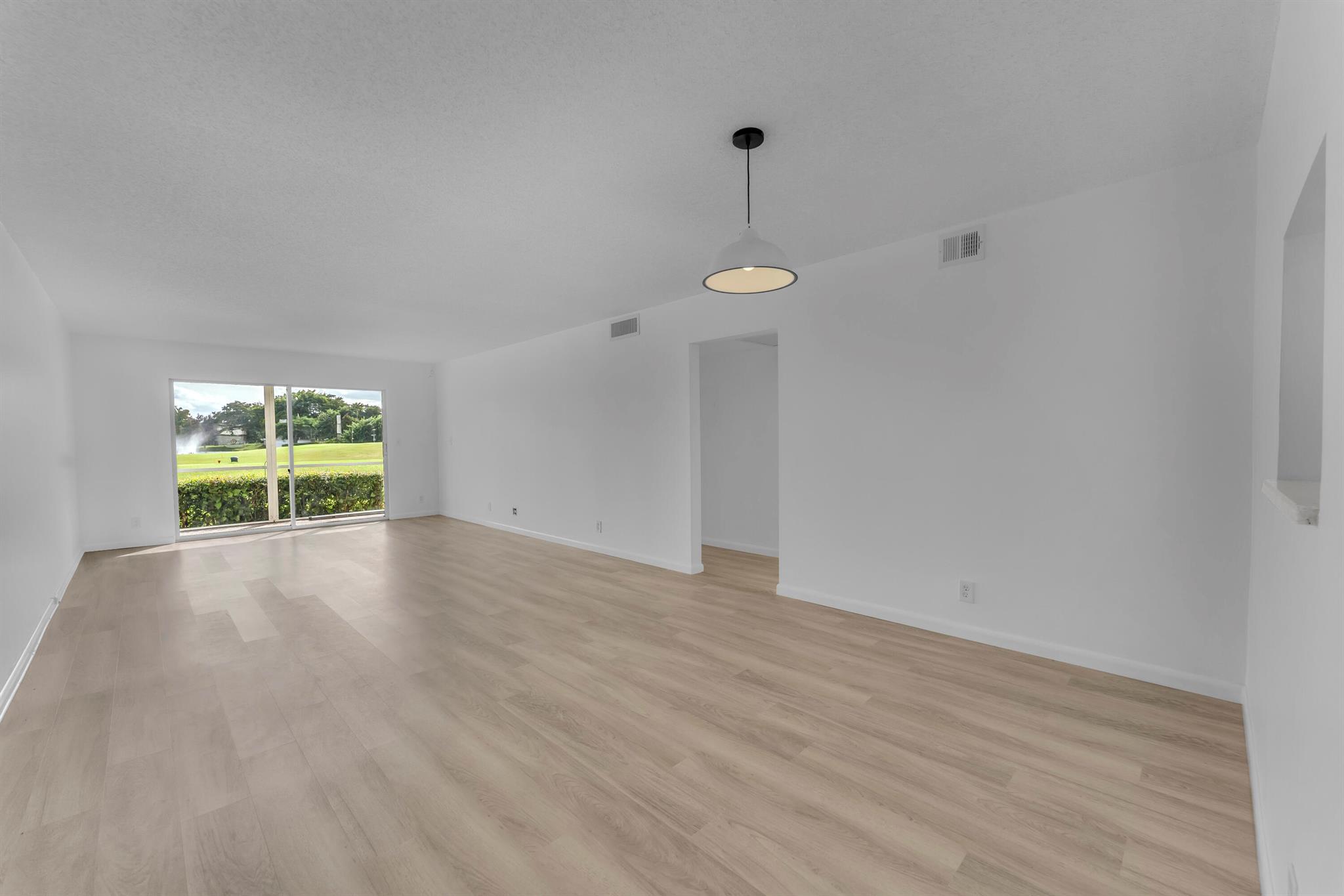 PORTOFINO VILLAGE 1-E CON - Residential