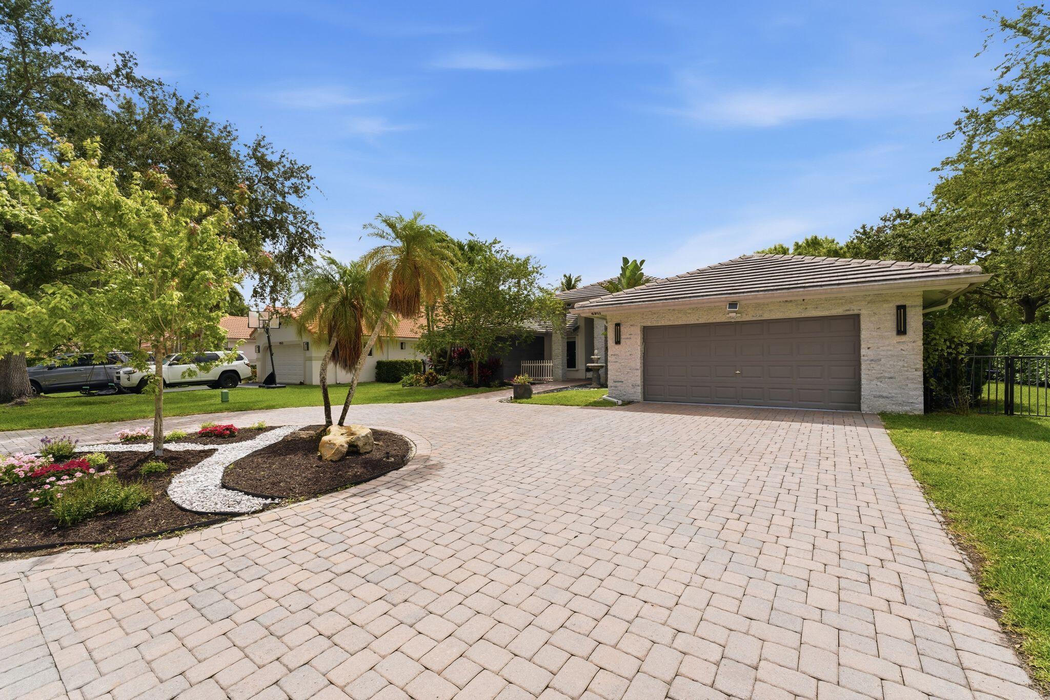 NORTH SPRINGS - Residential