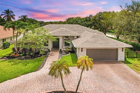 Tiny photo for 4911 NW 96th Drive, Coral Springs, FL 33076 (MLS # B26033670)