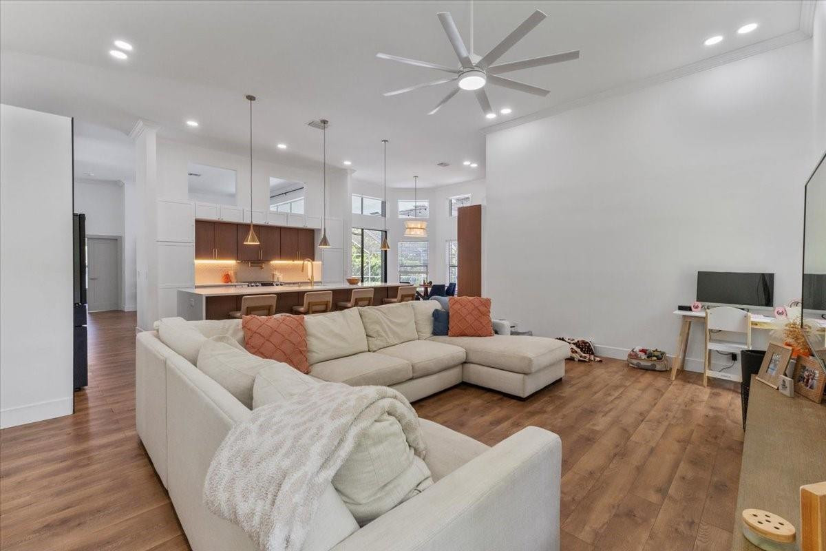 NORTH SPRINGS - Residential