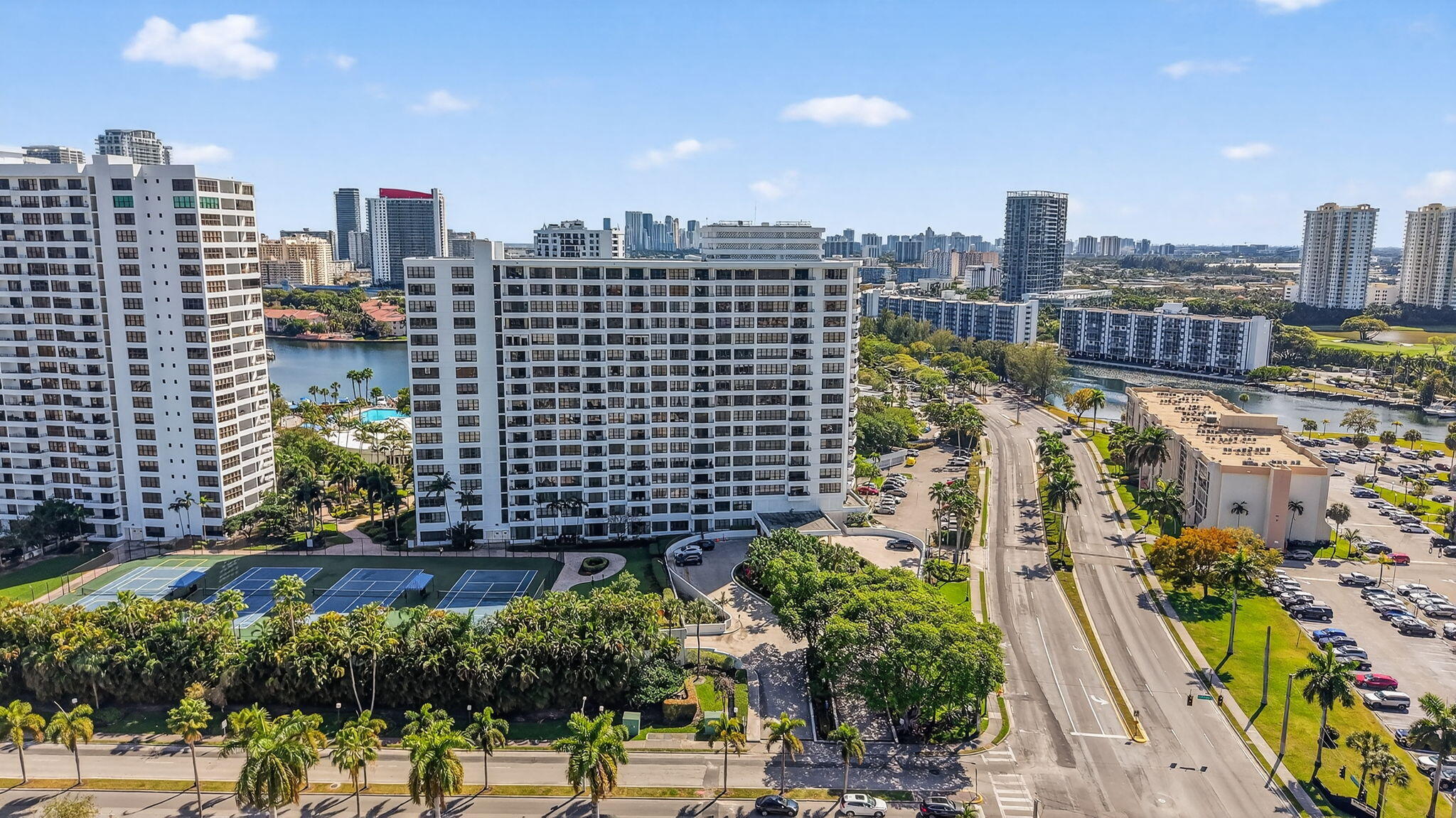 OLYMPUS CONDO PHASE - Residential