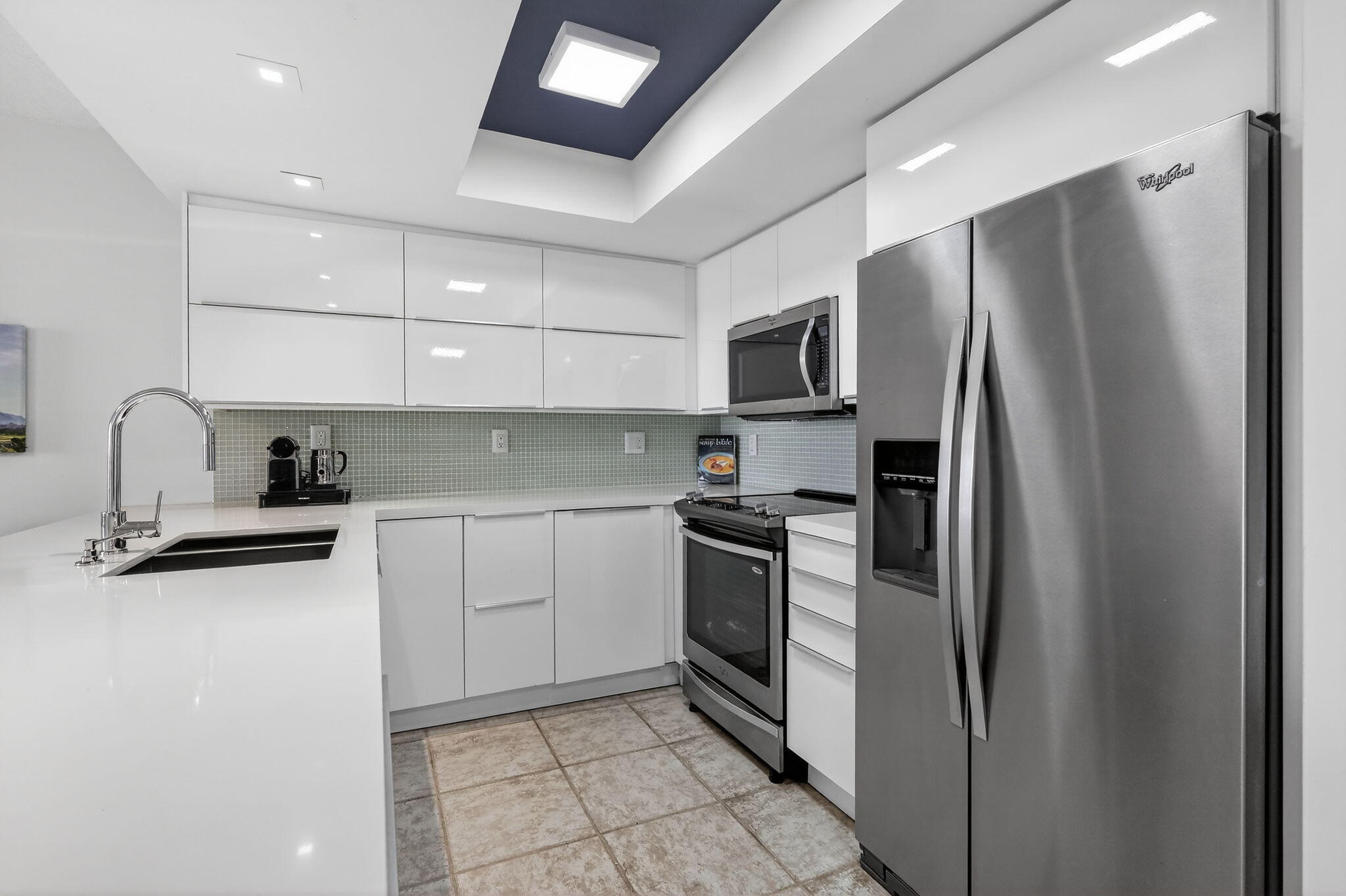 OLYMPUS CONDO PHASE - Residential