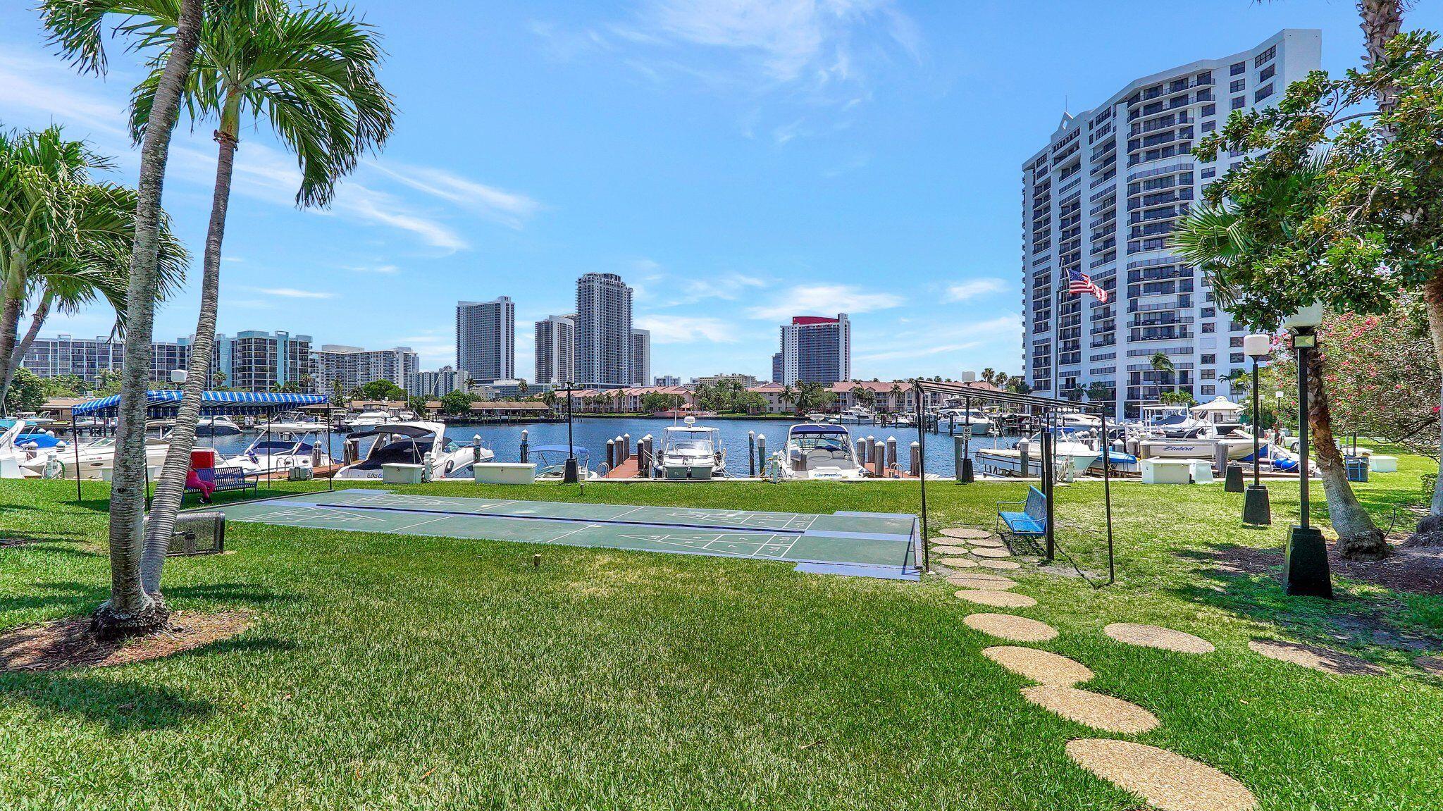 OLYMPUS CONDO PHASE - Residential