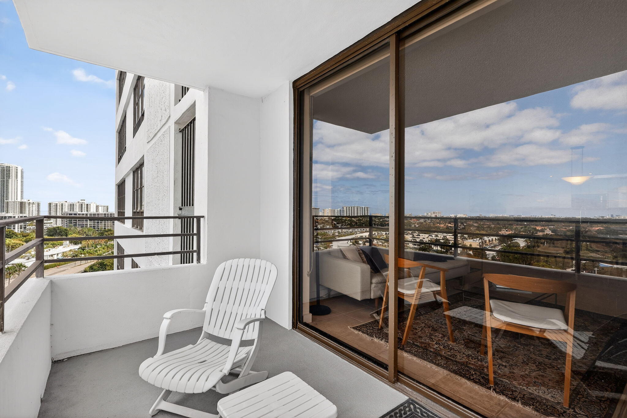 OLYMPUS CONDO PHASE - Residential