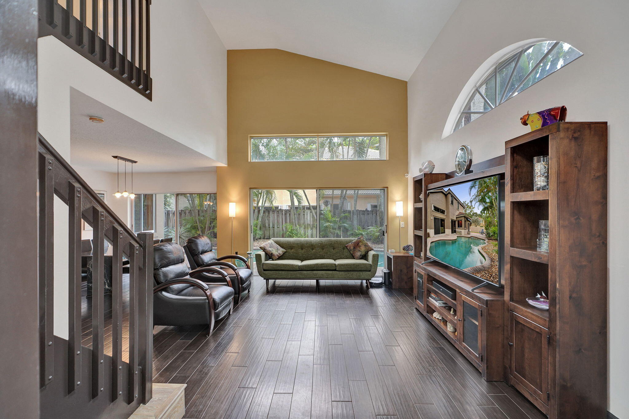 11220 REVEILLE Road
