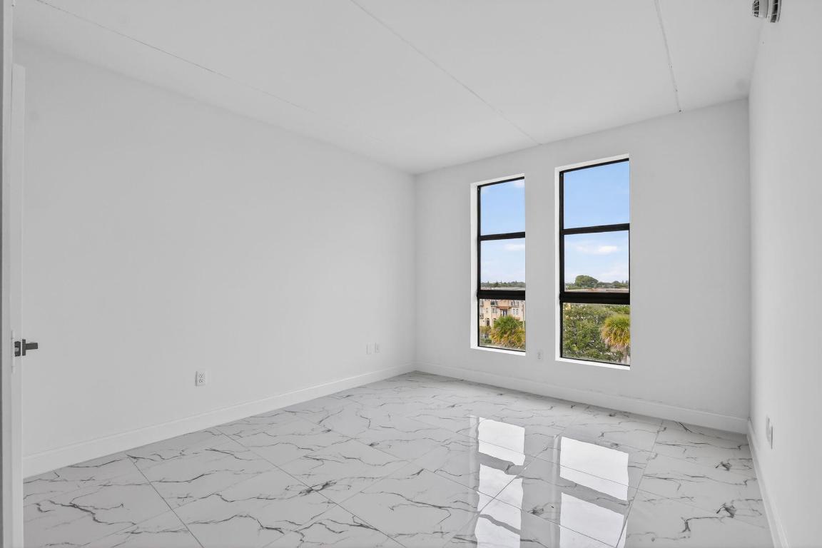 BOCA VILLA APTS - Residential Lease