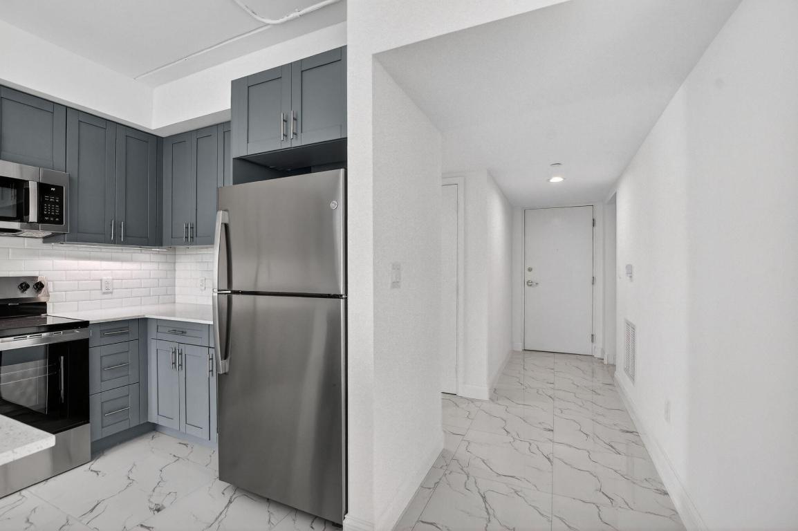 BOCA VILLA APTS - Residential Lease