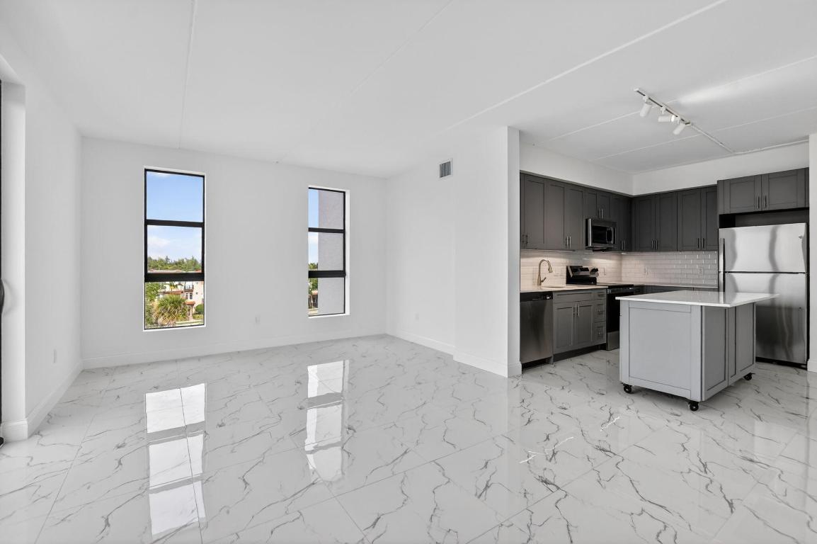 BOCA VILLA APTS - Residential Lease