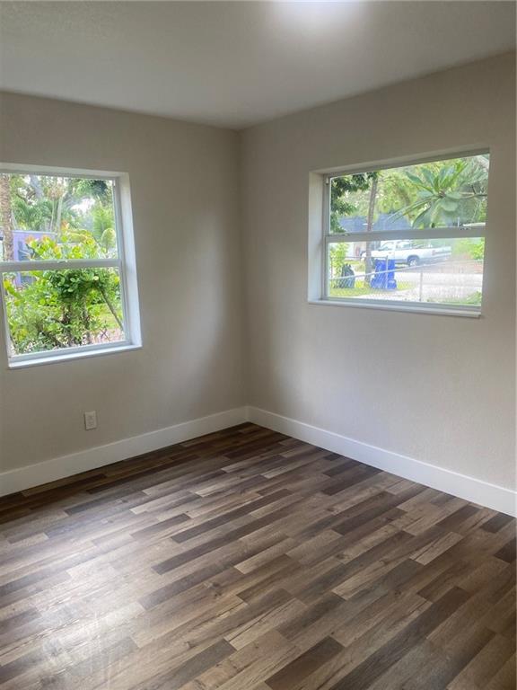 Hollywood Suburbs 4-22 B - Residential