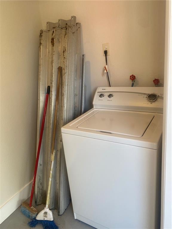 Hollywood Suburbs 4-22 B - Residential